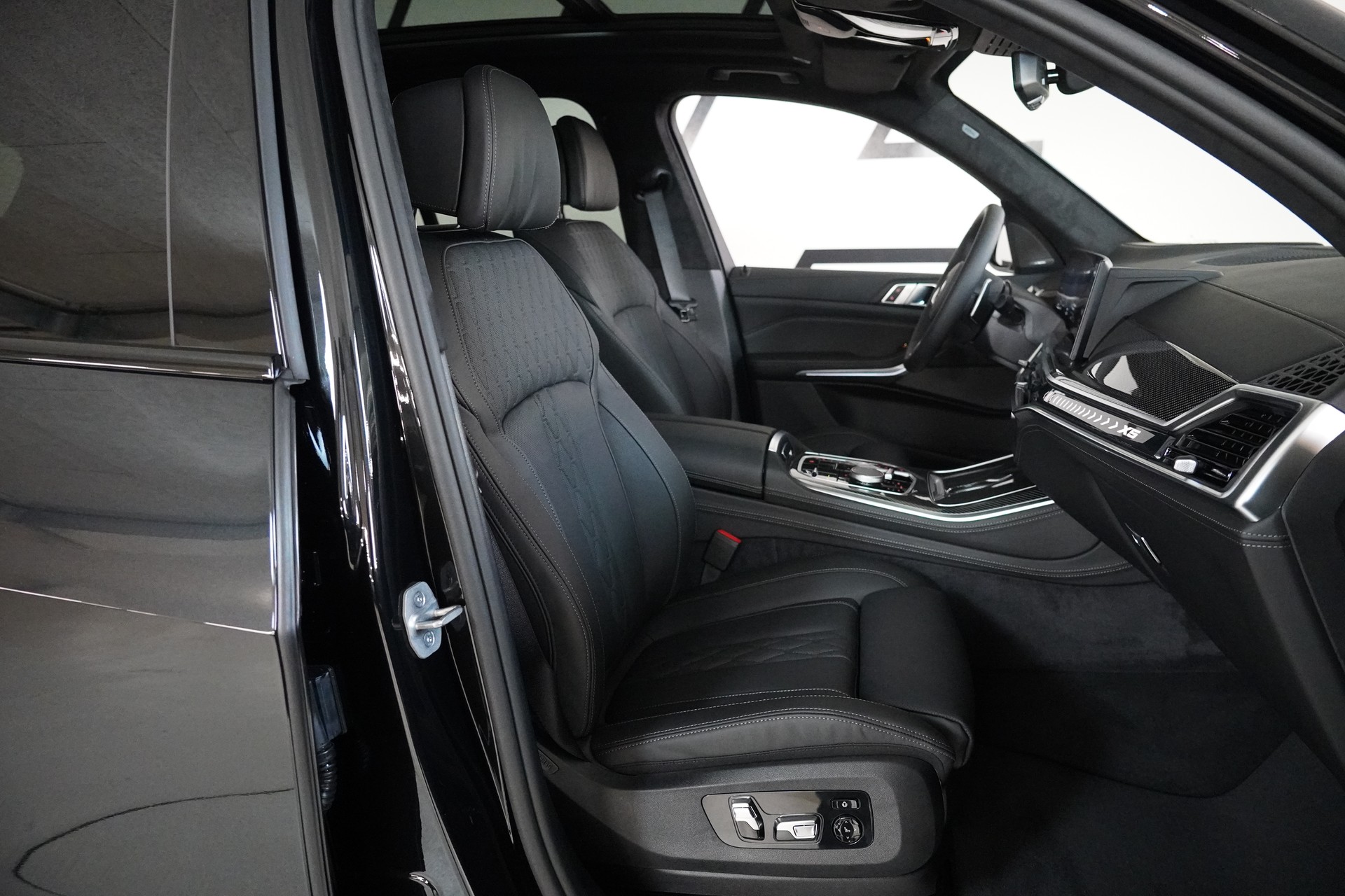 BMW X5 xDrive 50e M Sport Steptronic-image-16
