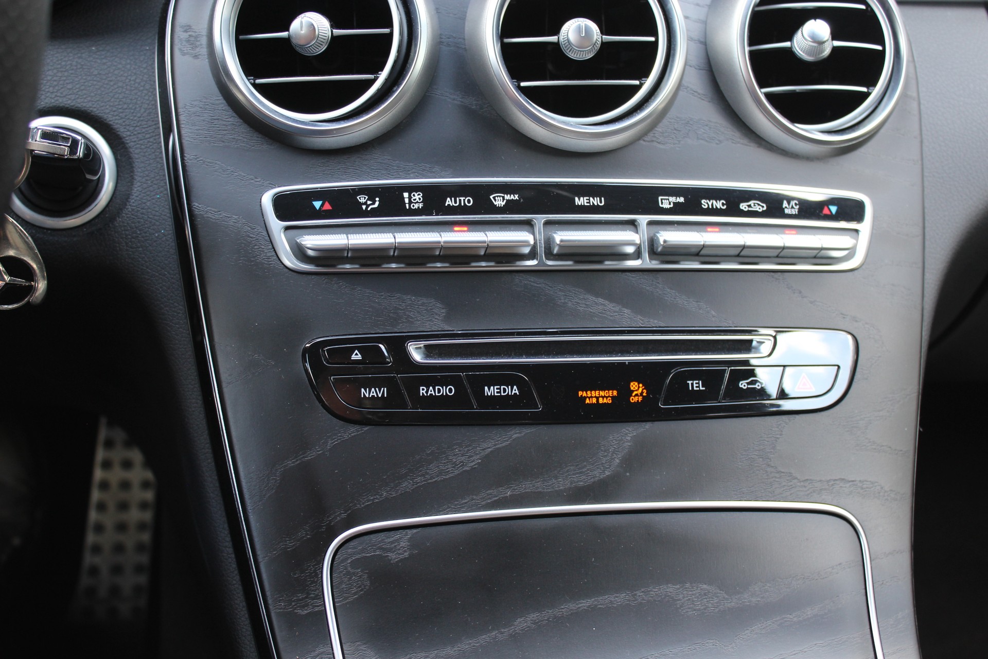 MERCEDES-BENZ C 250 d AMG Line 4Matic 9G--image-10