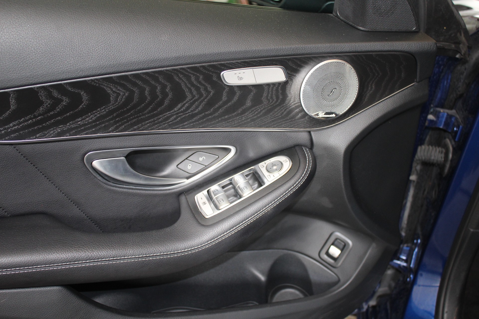 MERCEDES-BENZ C 250 d AMG Line 4Matic 9G--image-5