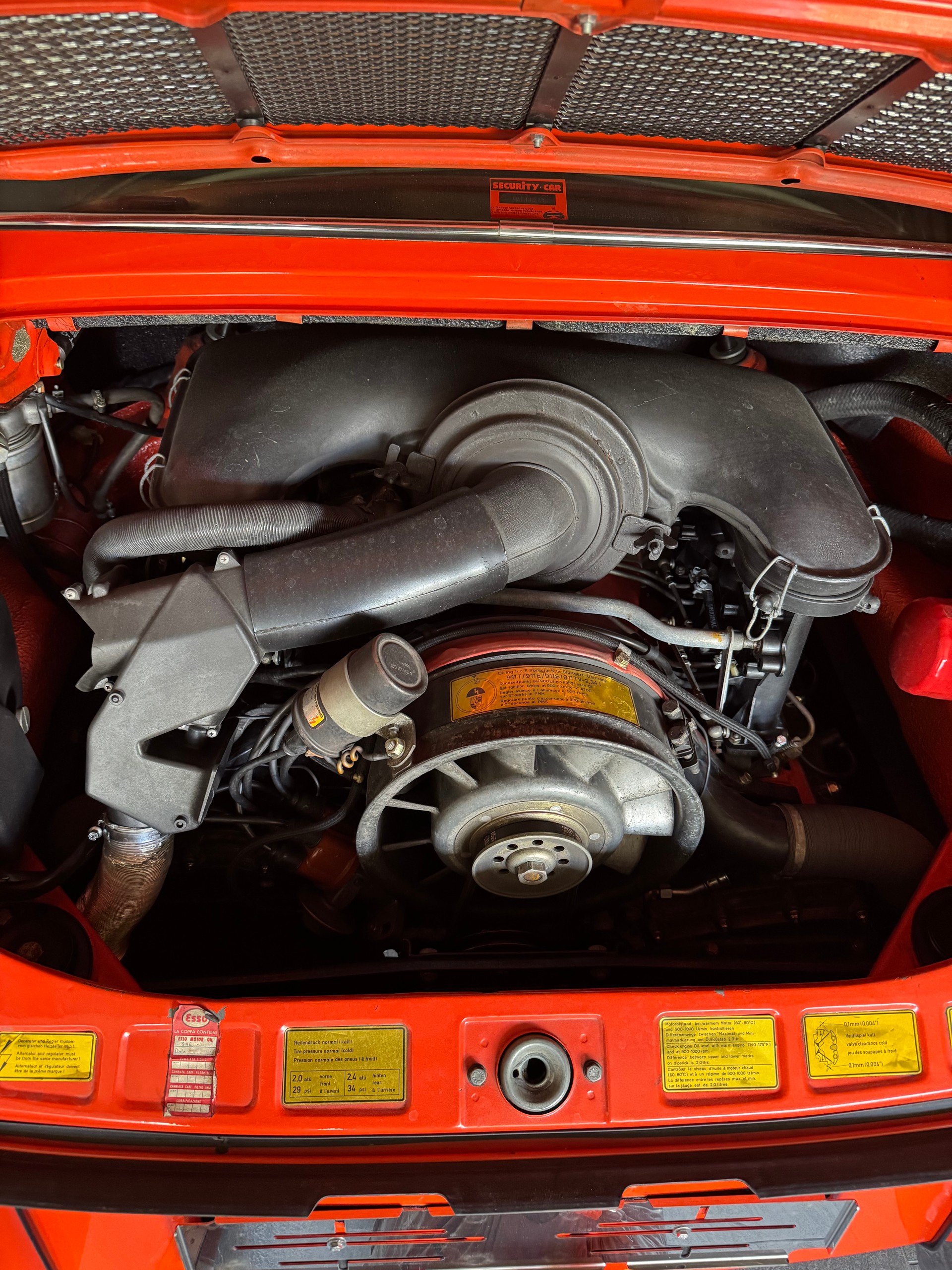 PORSCHE 911 2.4 S-image-5