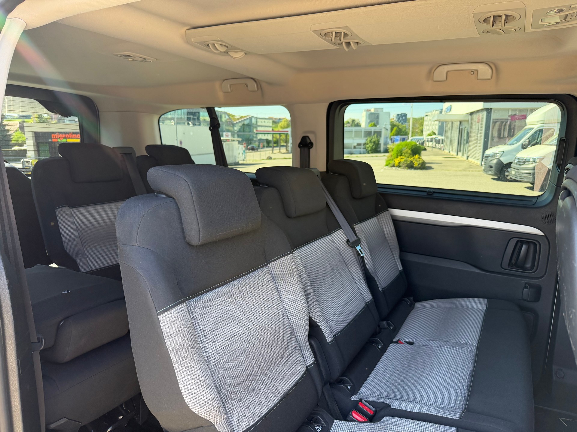 CITROEN Spacetourer 2.0 BlueHDi Shine XL EAT-image-1