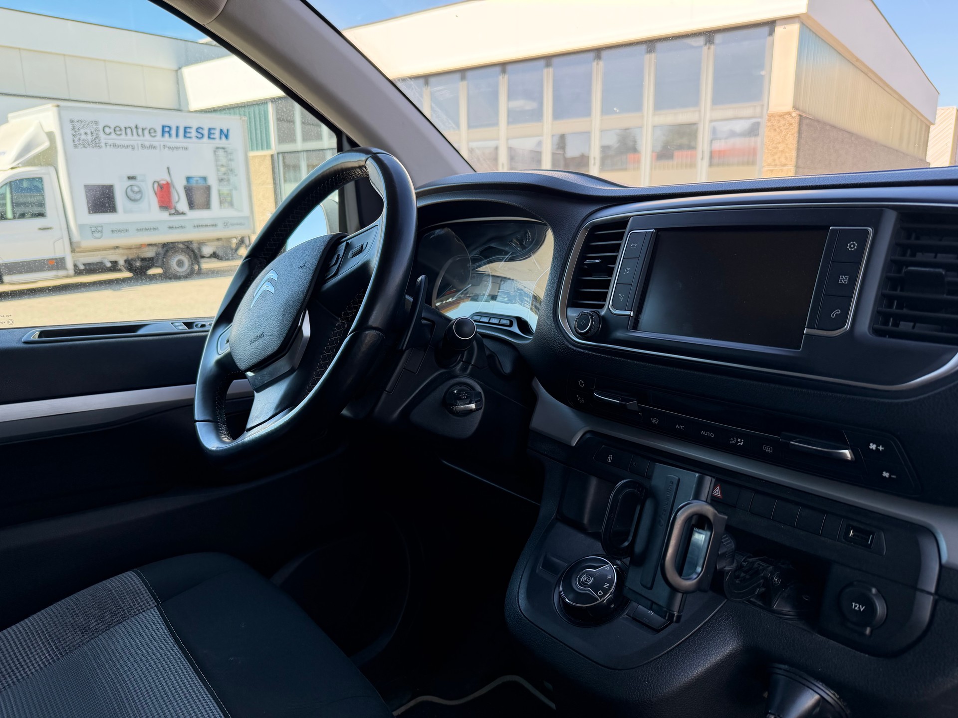 CITROEN Spacetourer 2.0 BlueHDi Shine XL EAT-image-5