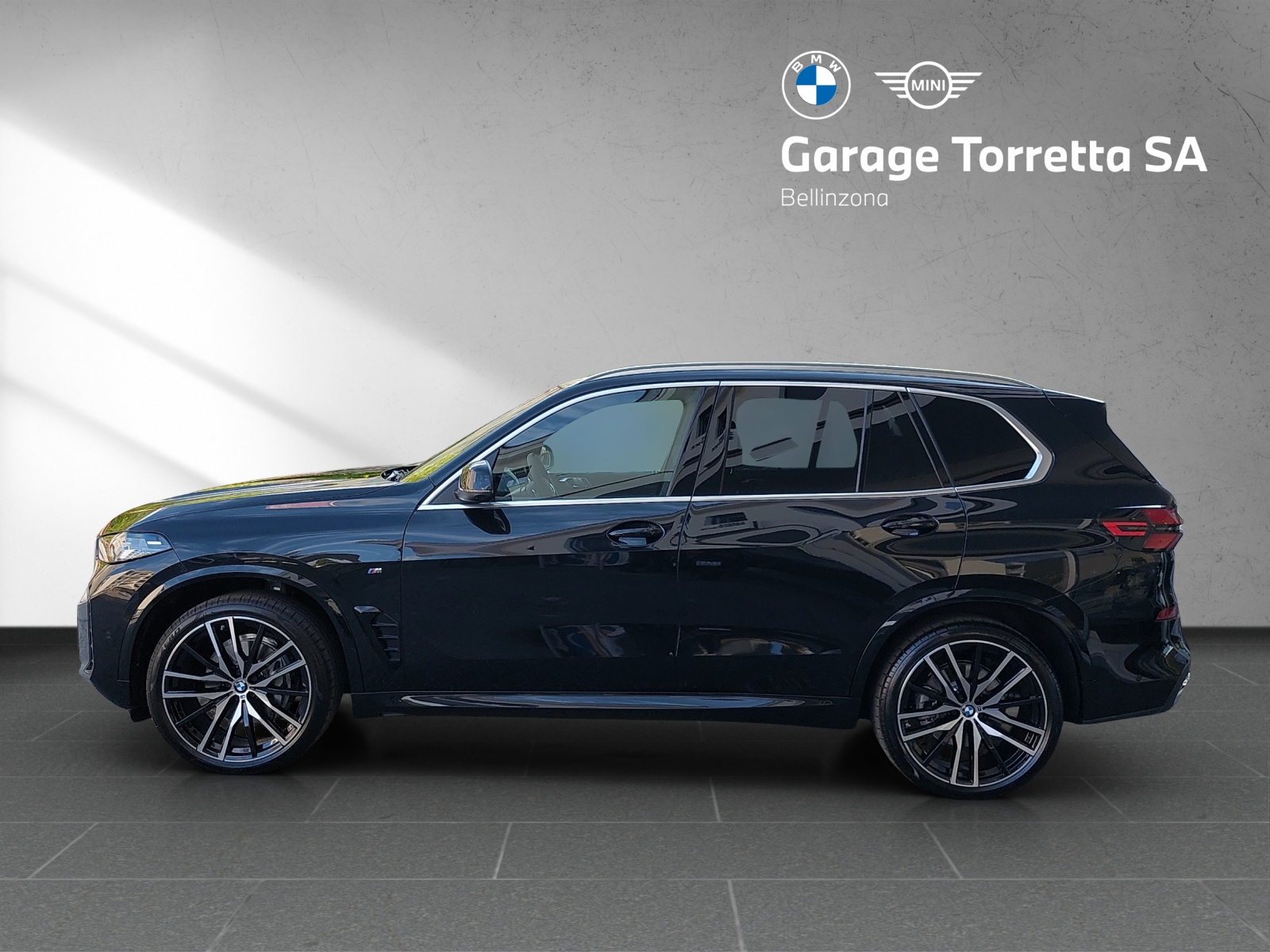 BMW X5 xDrive 48V 30d M Sport Steptronic-image-1