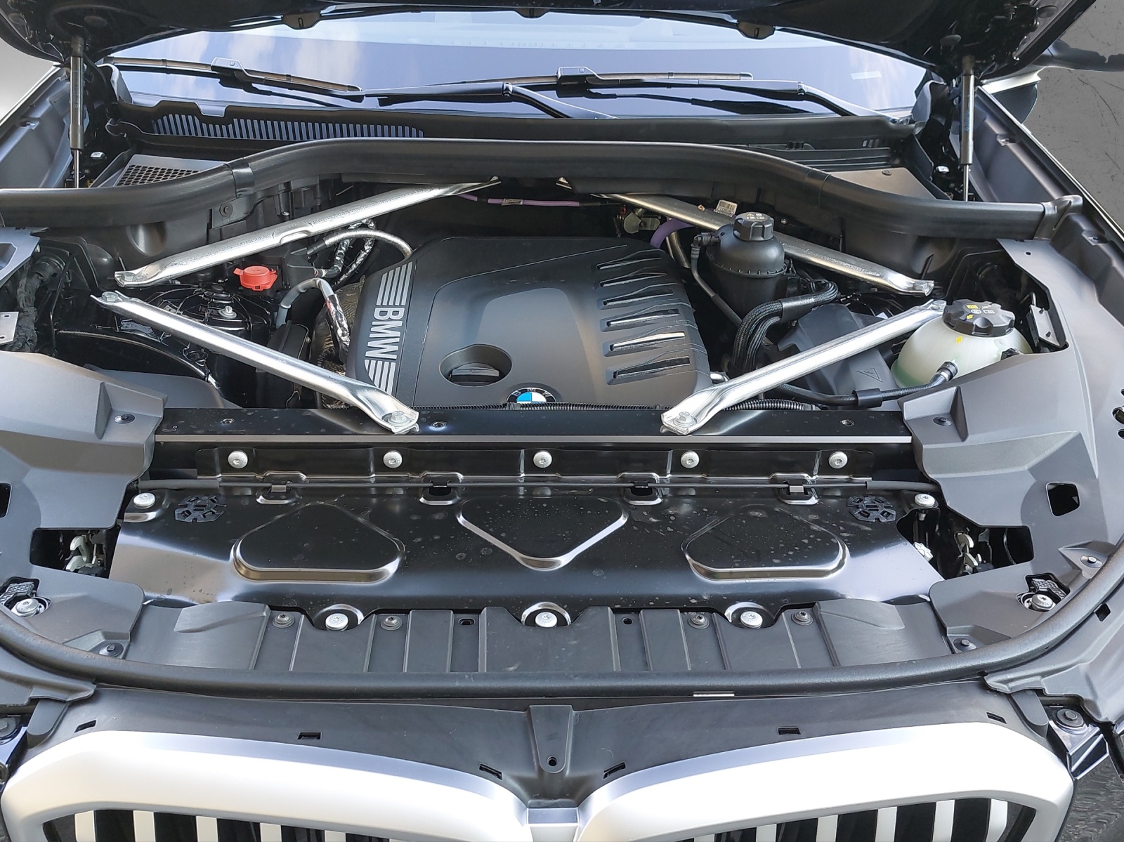 BMW X5 xDrive 48V 30d M Sport Steptronic-image-18