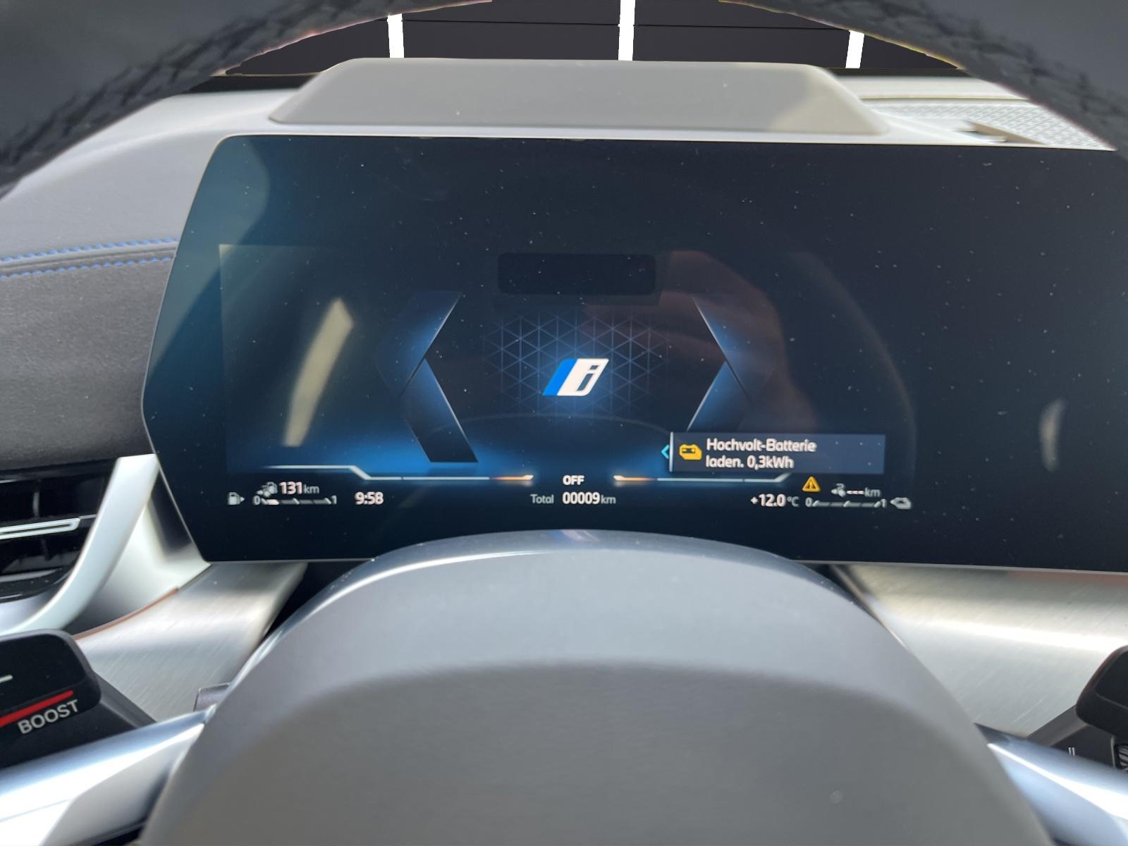 BMW X1 30e xDrive paddles-image-10