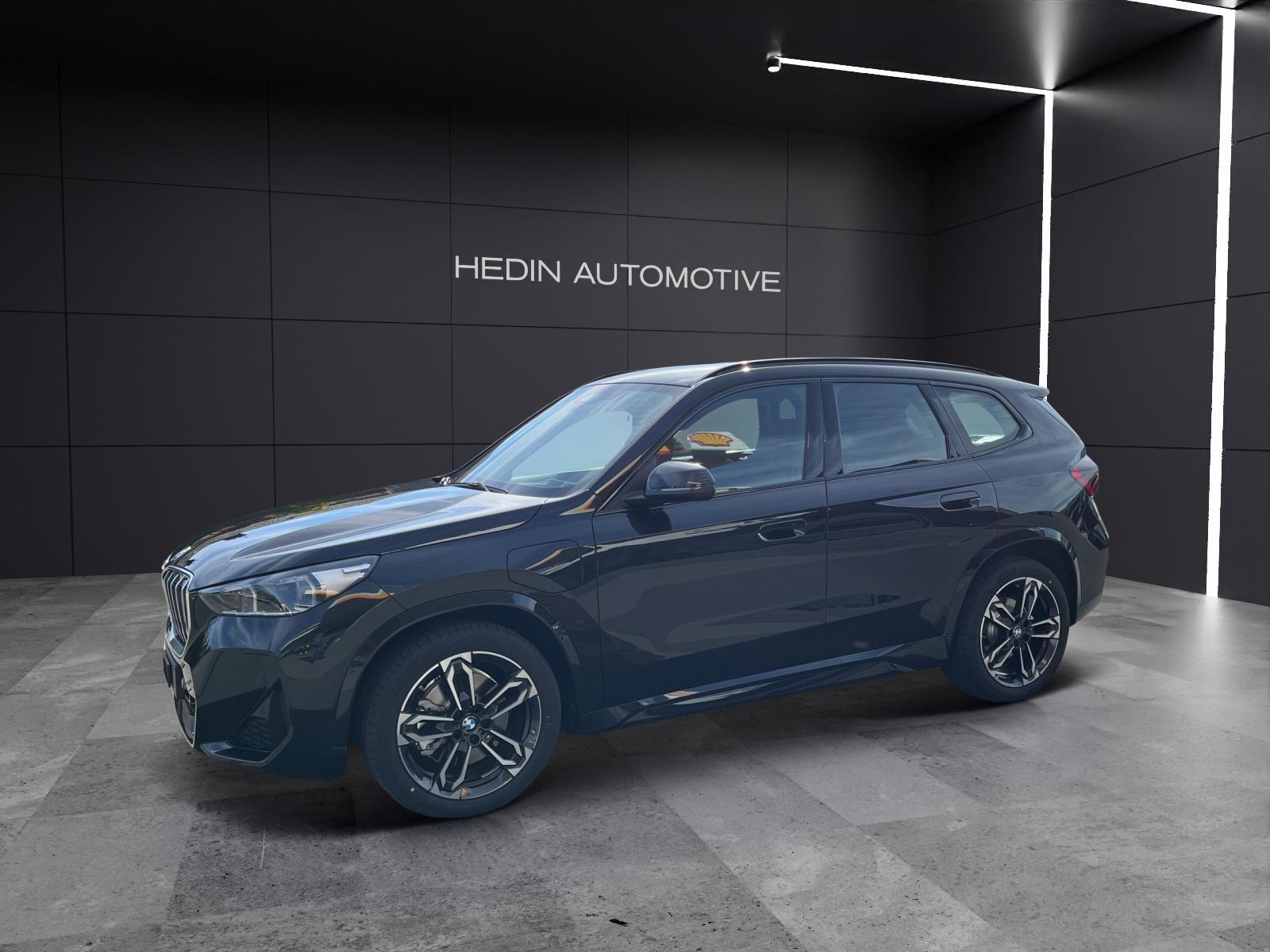 BMW X1 30e xDrive paddles-image-0