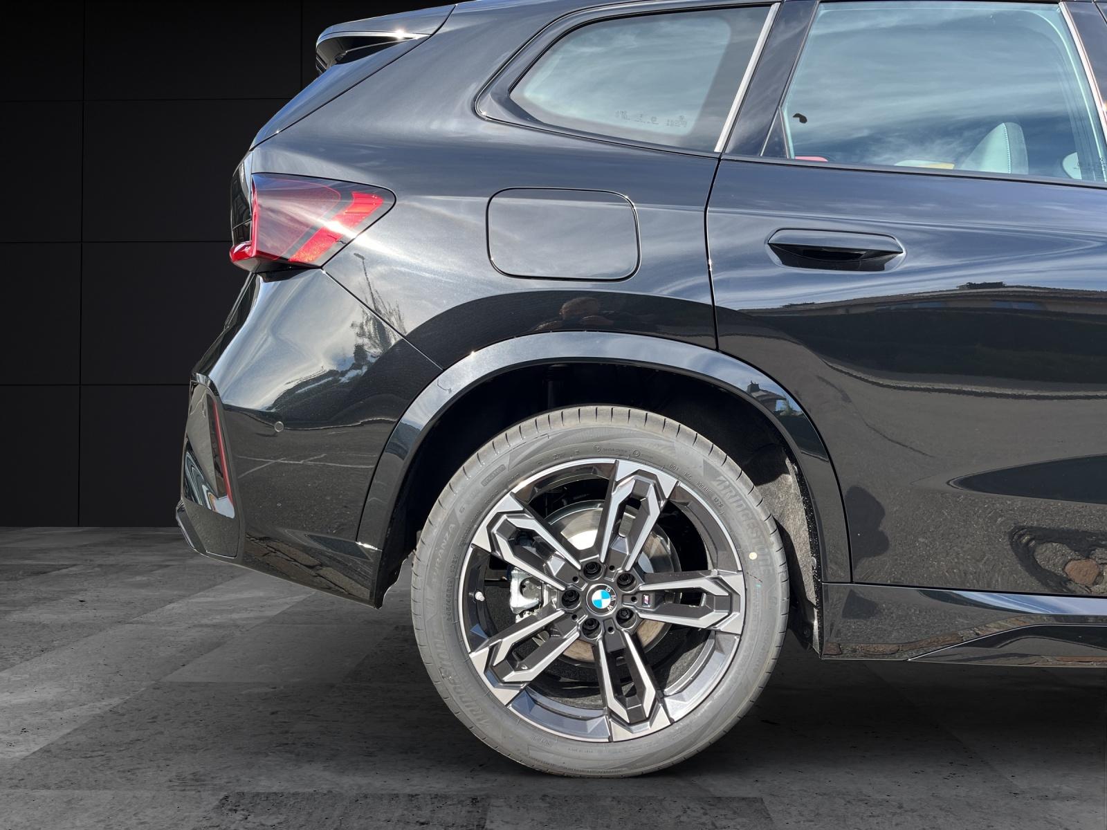 BMW X1 30e xDrive paddles-image-19