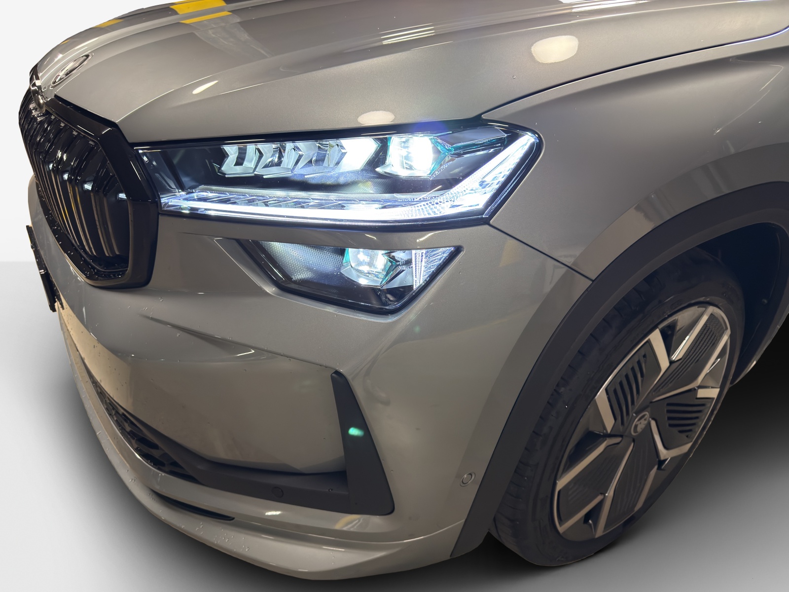 SKODA Kodiaq 2.0 TSI Sportline 4x4-image-15