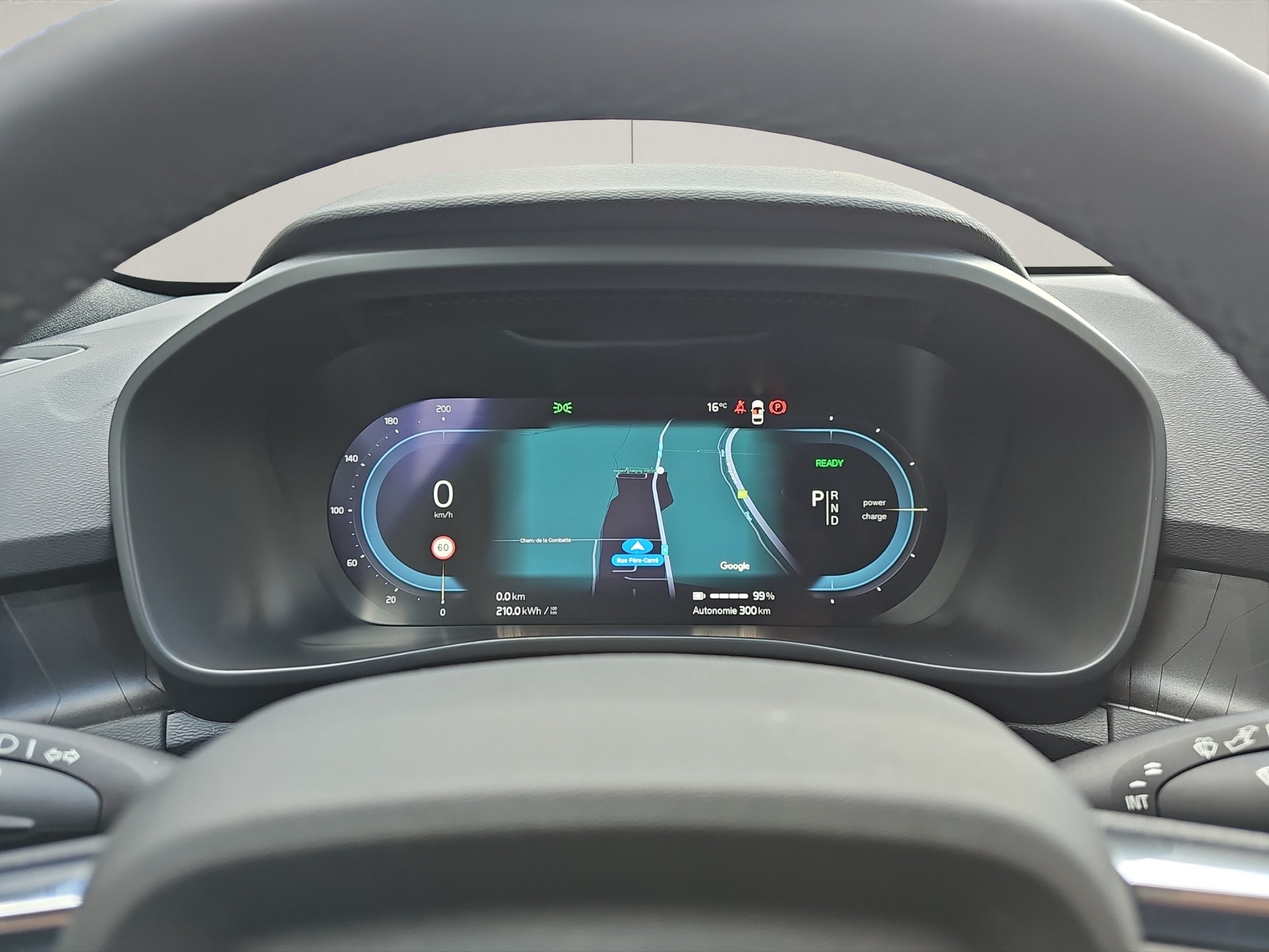 VOLVO XC40 P6 Plus-image-8