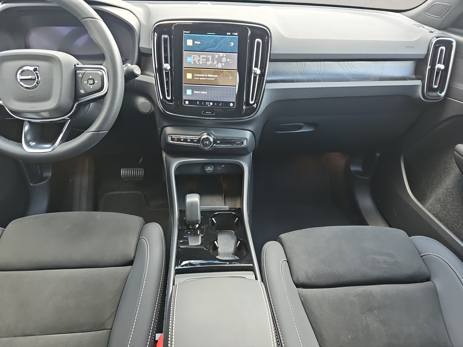 VOLVO XC40 P6 Plus-image-10