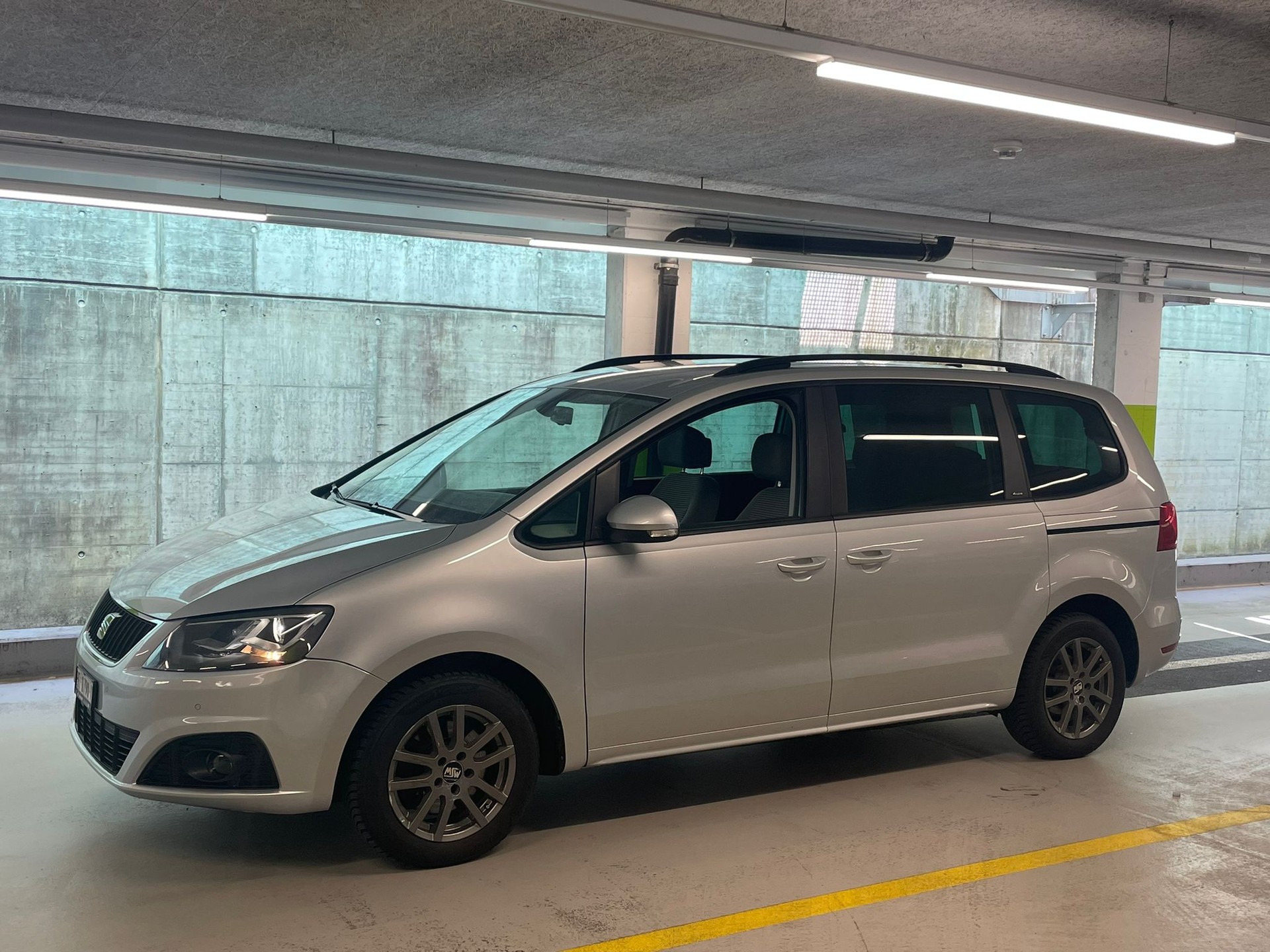 SEAT Alhambra 2.0 TDI Style Viva Eco DSG // MFK NEU-showroom-element-2