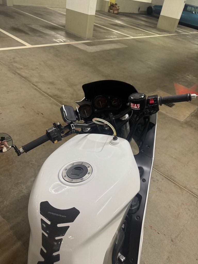 SUZUKI GSX-R 750-image-4