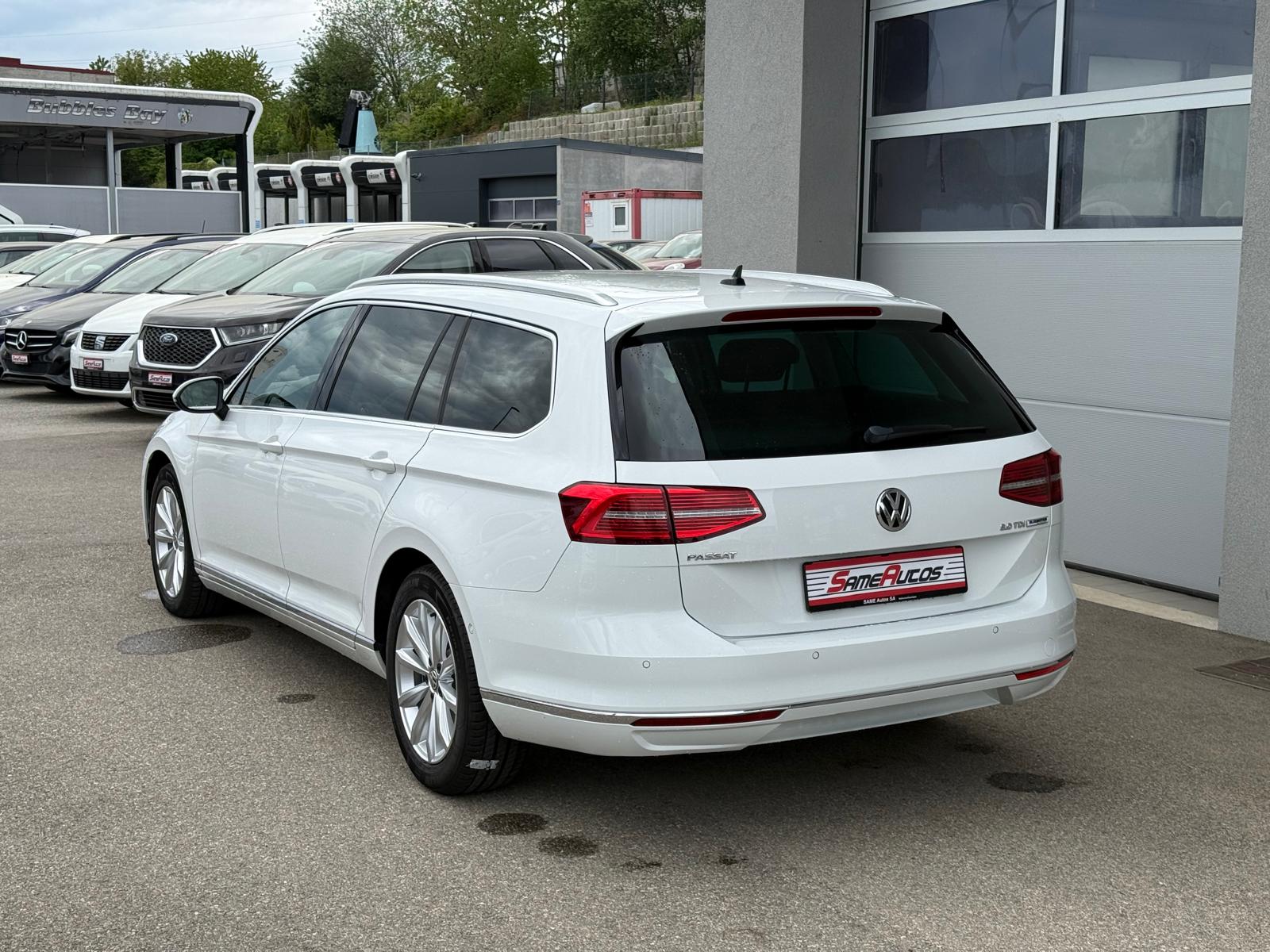 VW Passat Variant 2.0 TDI BMT Highline DSG-image-3