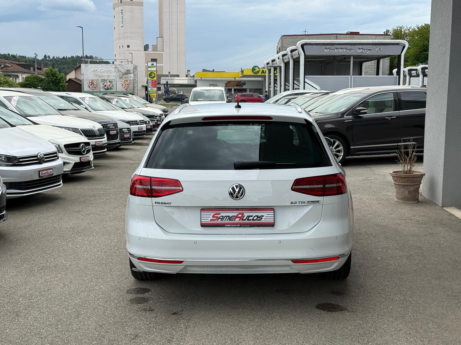 VW Passat Variant 2.0 TDI BMT Highline DSG-image-2