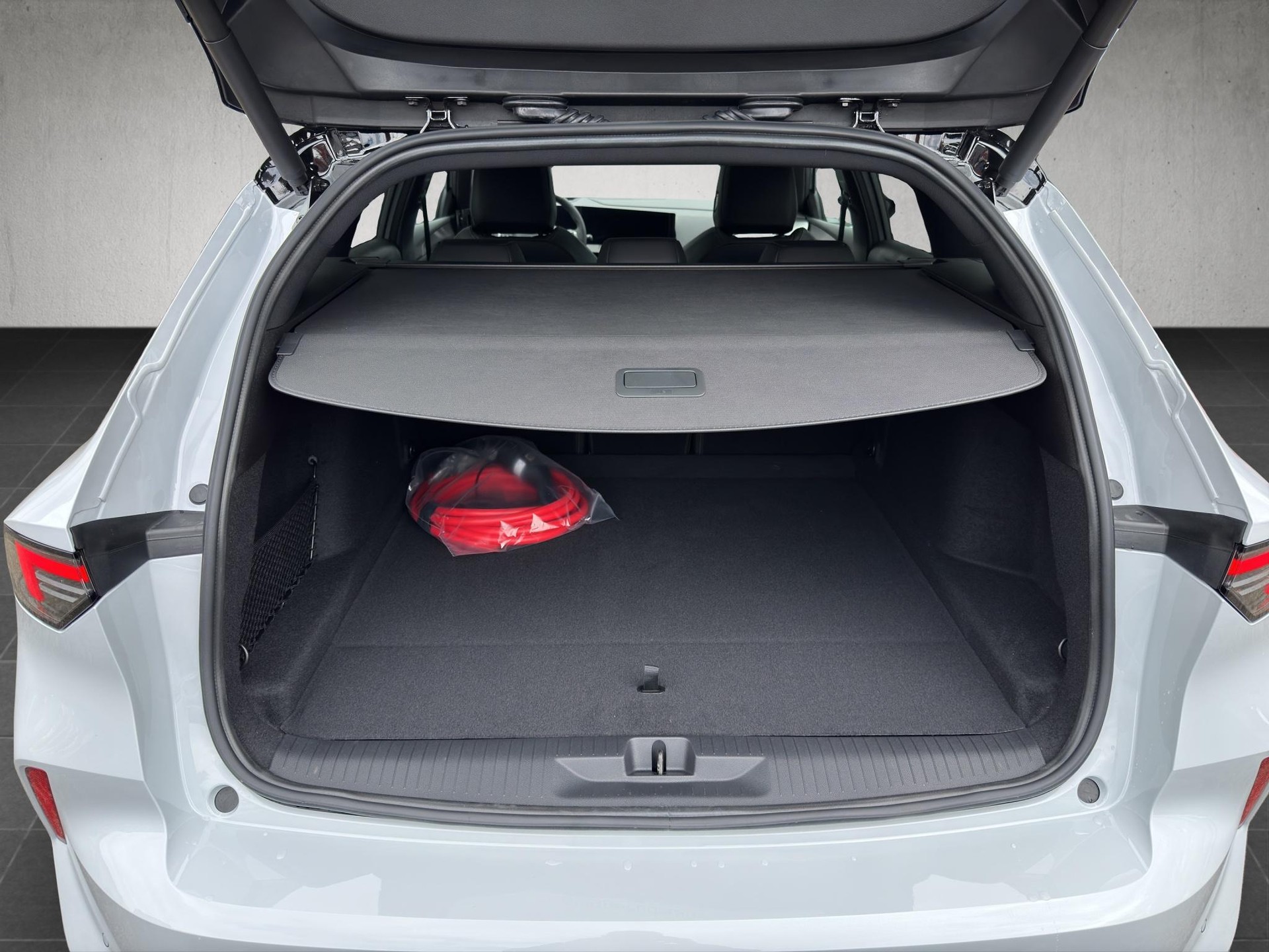 OPEL Astra-e Sports Tourer Ultimate-image-7
