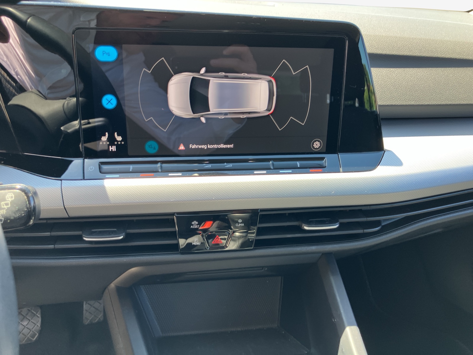 VW Golf Variant 1.0 TSI Value-image-10