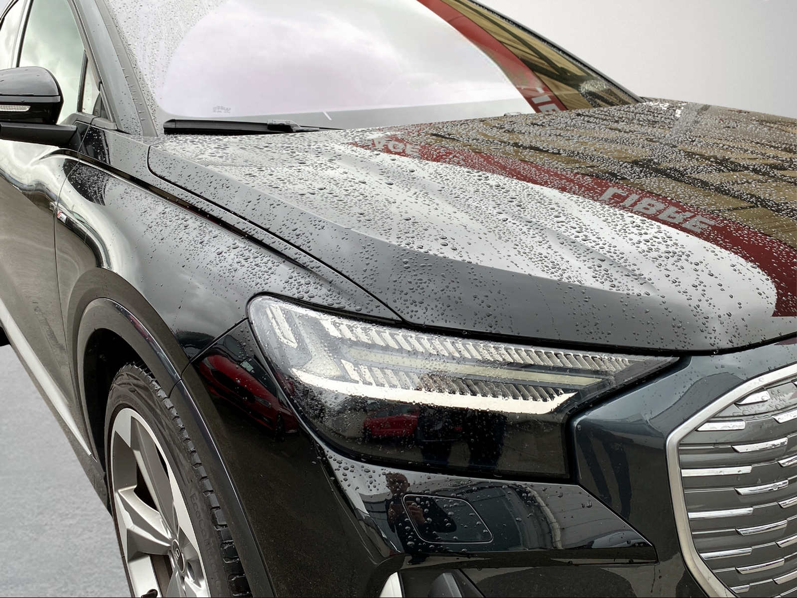 AUDI Q4 Sportback e-tron 40-image-9