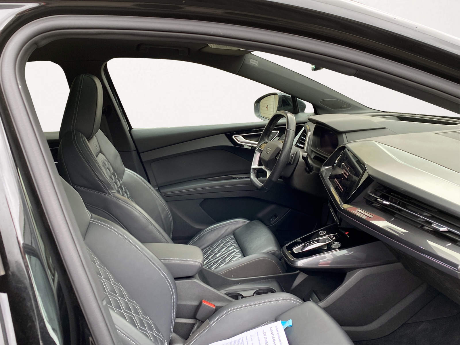 AUDI Q4 Sportback e-tron 40-image-7