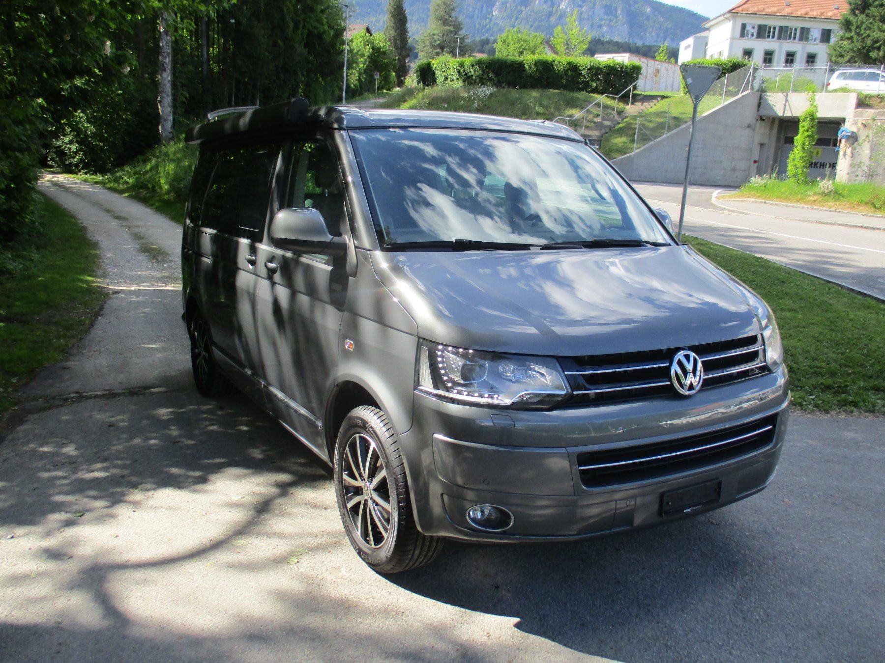 VW T5 California 2.0 TDI Comfortline DSG-image-1