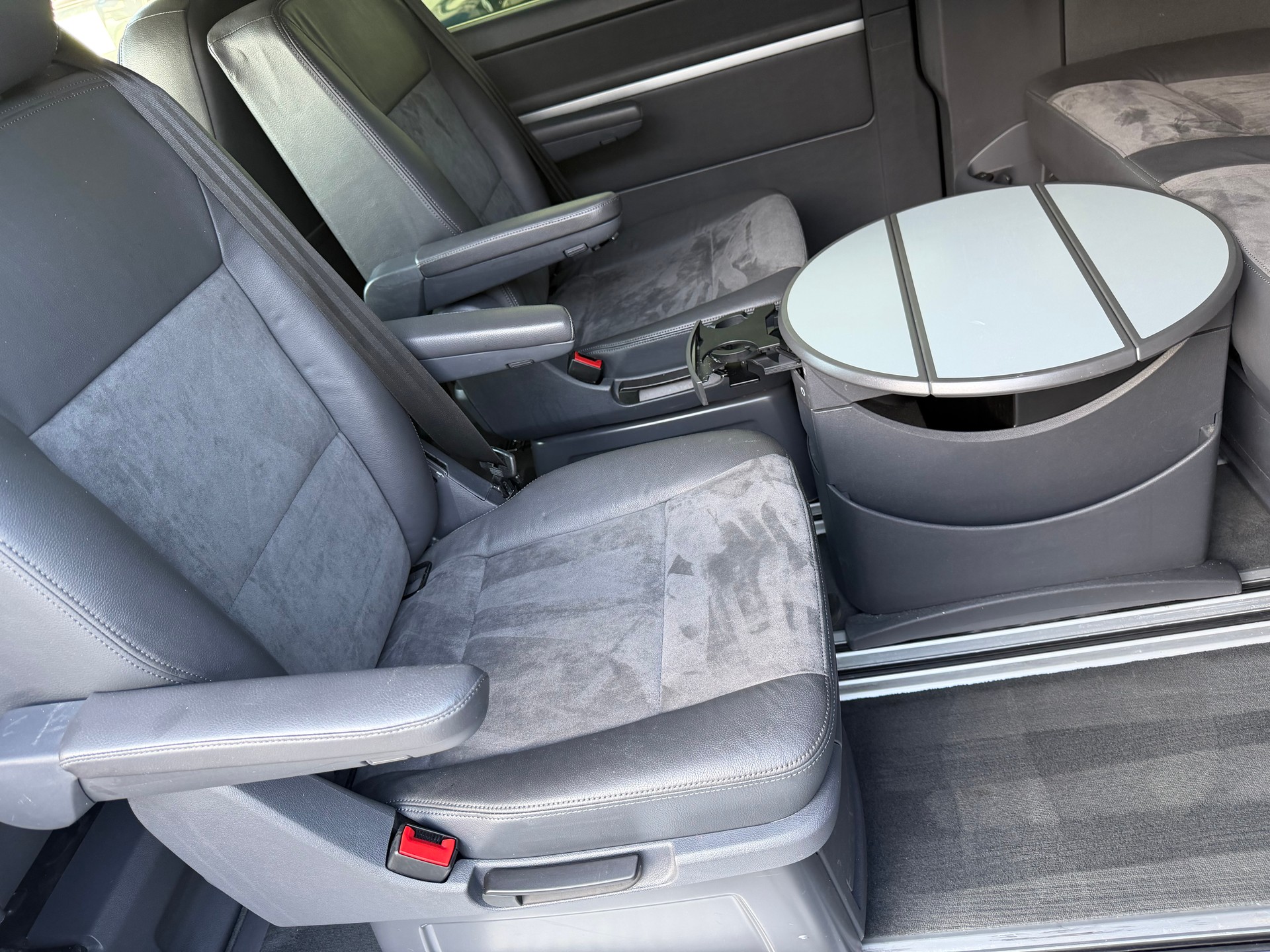 VW T5 Multivan 2.0 Bi-TDI CR Highline DSG-image-8