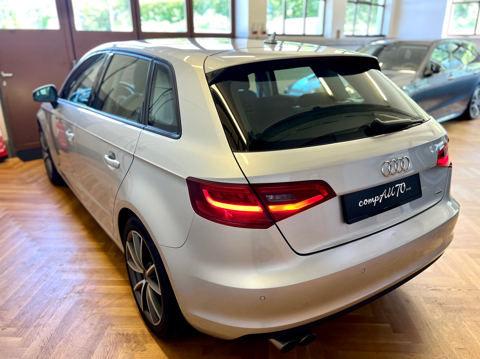 AUDI A3 Sportback 1.8 TFSI Ambition quattro S-tronic-image-7