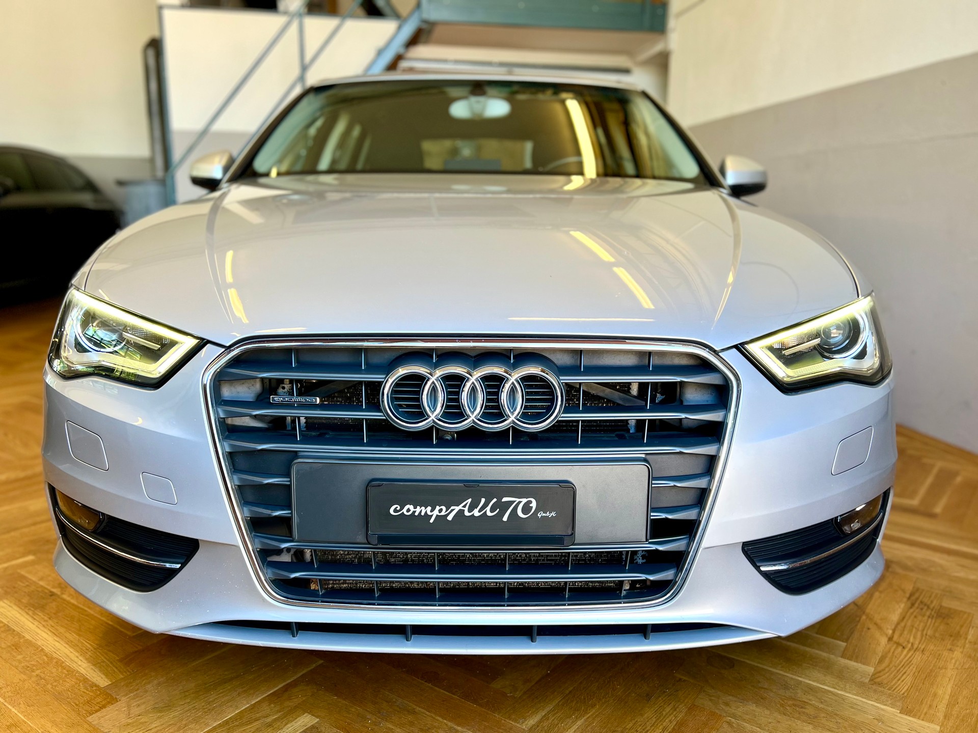 AUDI A3 Sportback 1.8 TFSI Ambition quattro S-tronic-image-10