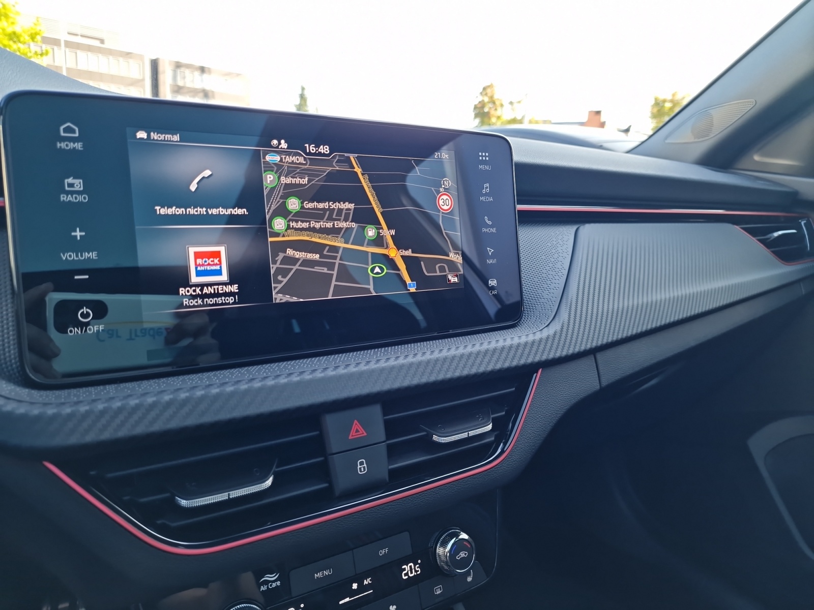 SKODA Kamiq 1.5 TSI Monte Carlo DSG Panorama AHK-image-17