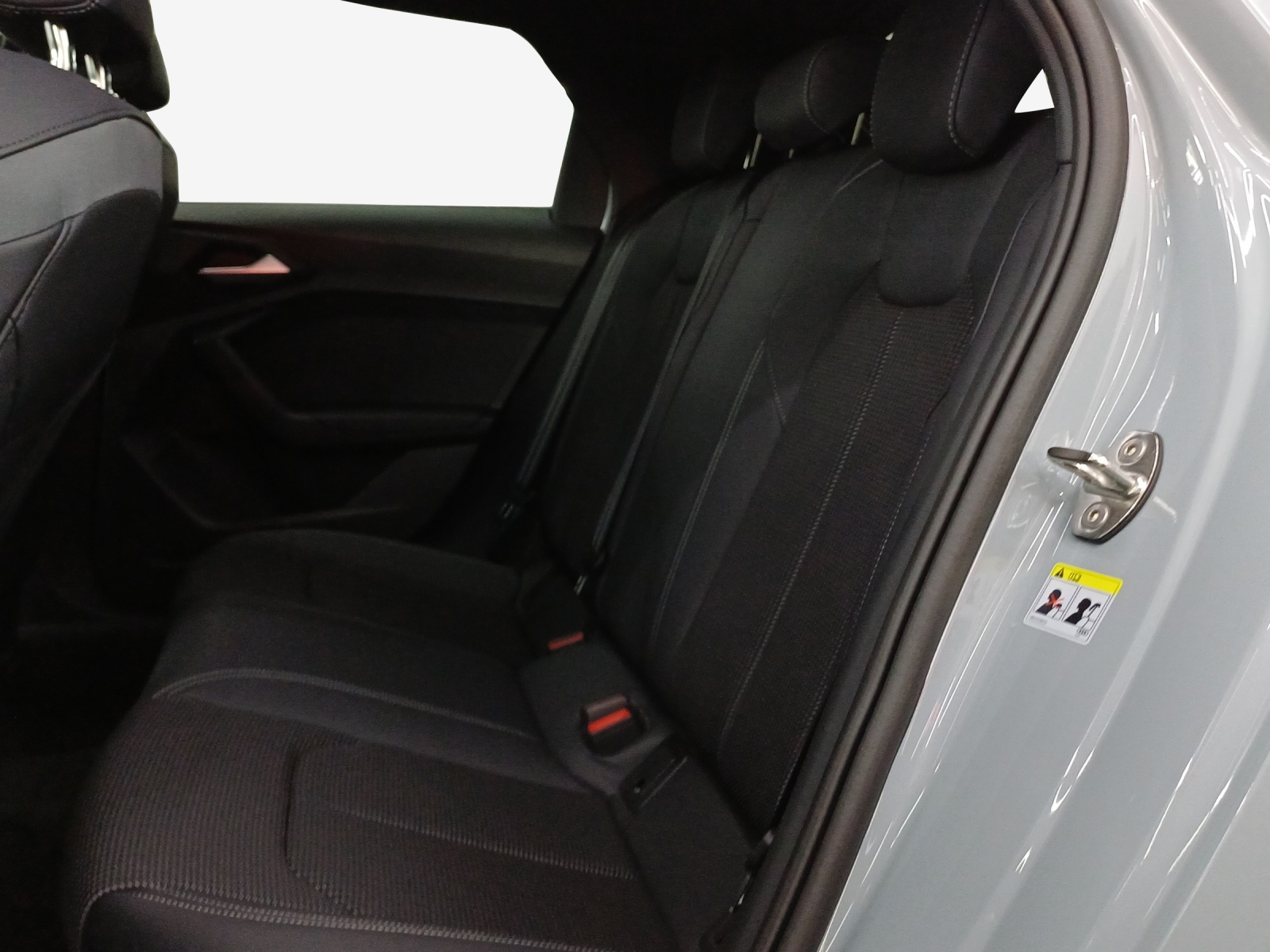 AUDI A1 Sportback 30 TFSI S Line Attraction S-tronic-image-11