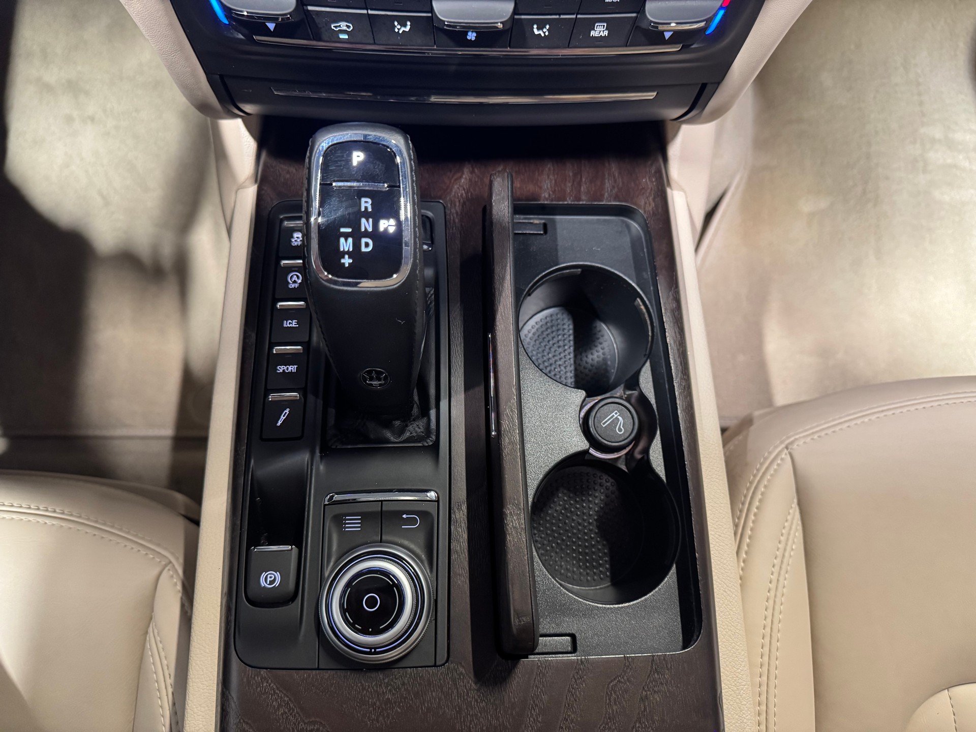MASERATI Ghibli S Q4 3.0 GranLusso Automatica(M)(8)-image-15