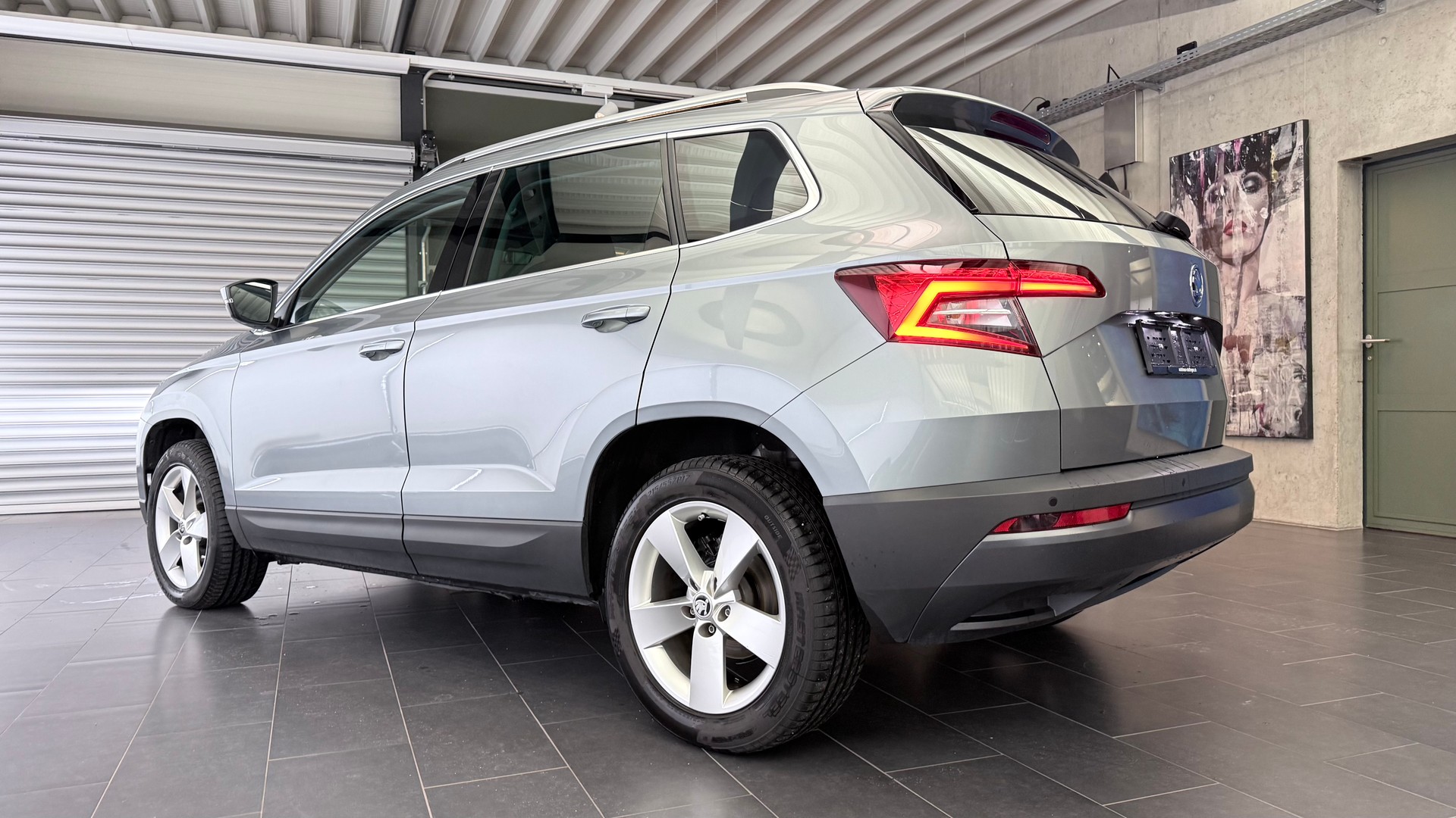 SKODA Karoq 1.6 TDI Smile DSG-image-4