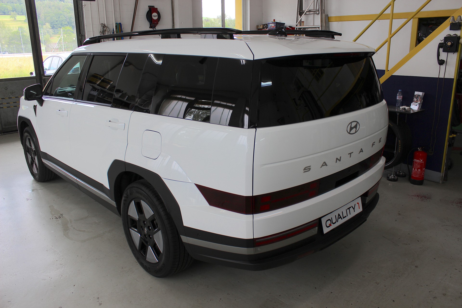 HYUNDAI Santa Fe 1.6 T-GDi HEV Vertex Swiss 4WD Automatic 💥 Schweizer Fahrzeug 💥 Garantie bis 19-12-29 💥 Lieferung möglich-image-7