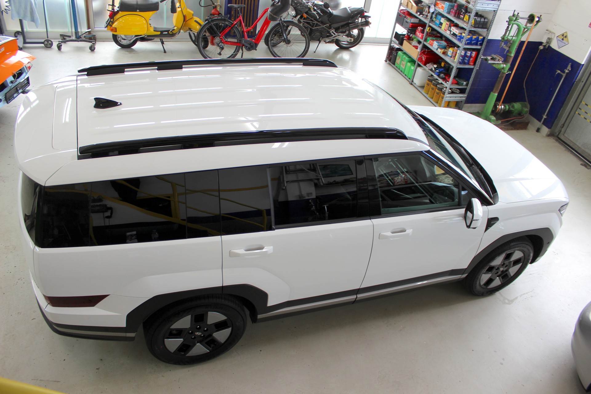 HYUNDAI Santa Fe 1.6 T-GDi HEV Vertex Swiss 4WD Automatic 💥 Schweizer Fahrzeug 💥 Garantie bis 19-12-29 💥 Lieferung möglich-image-1