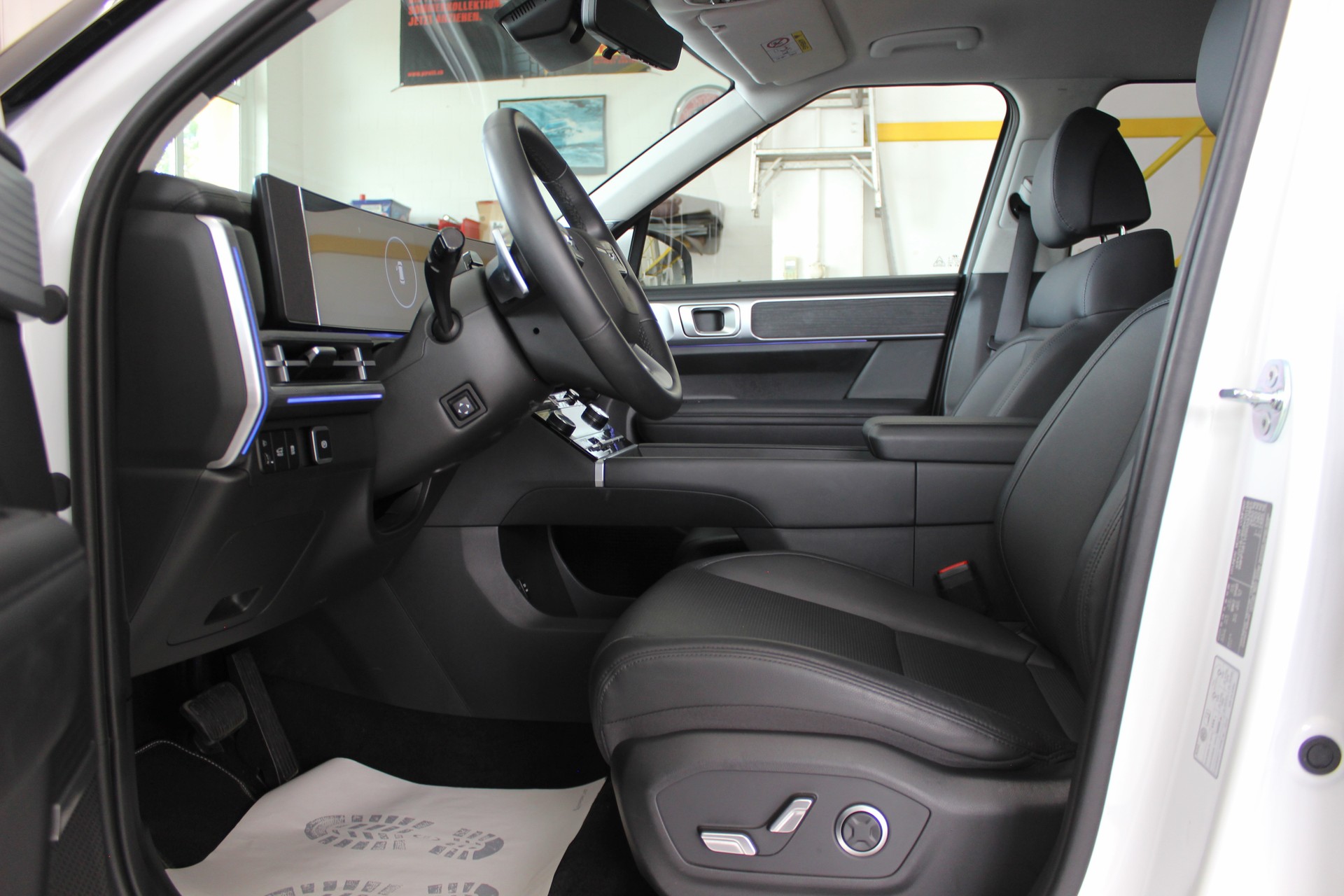 HYUNDAI Santa Fe 1.6 T-GDi HEV Vertex Swiss 4WD Automatic 💥 Schweizer Fahrzeug 💥 Garantie bis 19-12-29 💥 Lieferung möglich-image-29