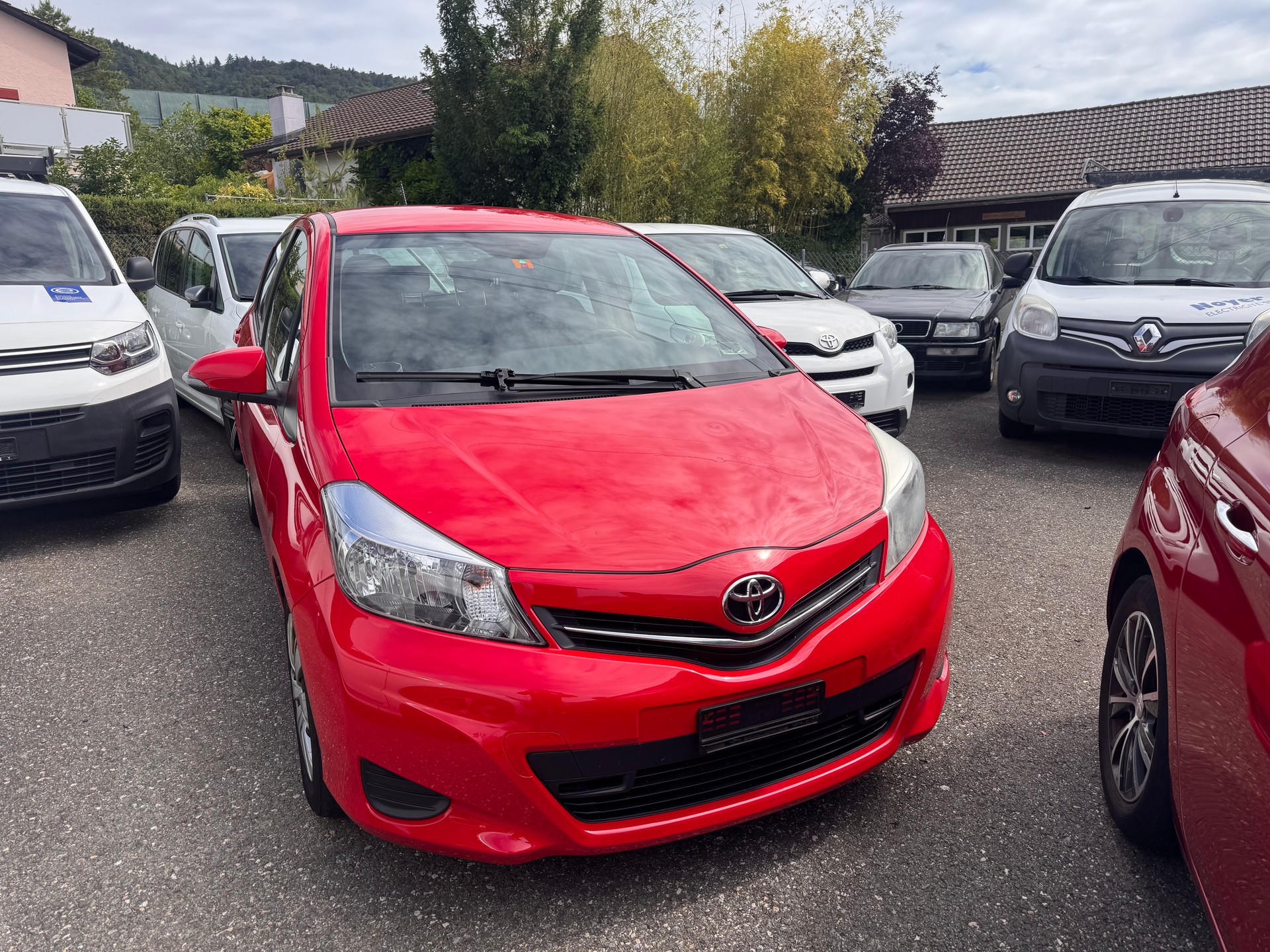 TOYOTA Yaris 1.33 Sol-image-0