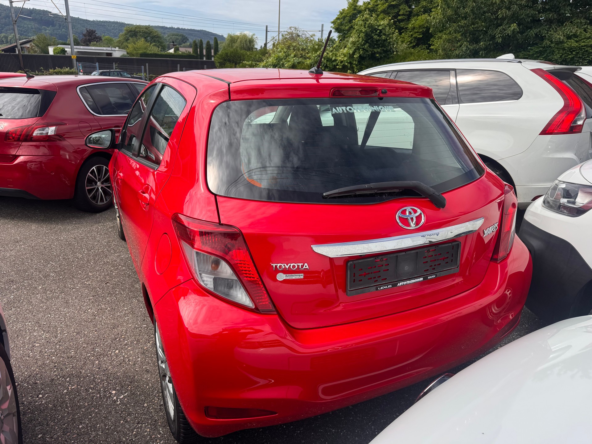 TOYOTA Yaris 1.33 Sol-image-3