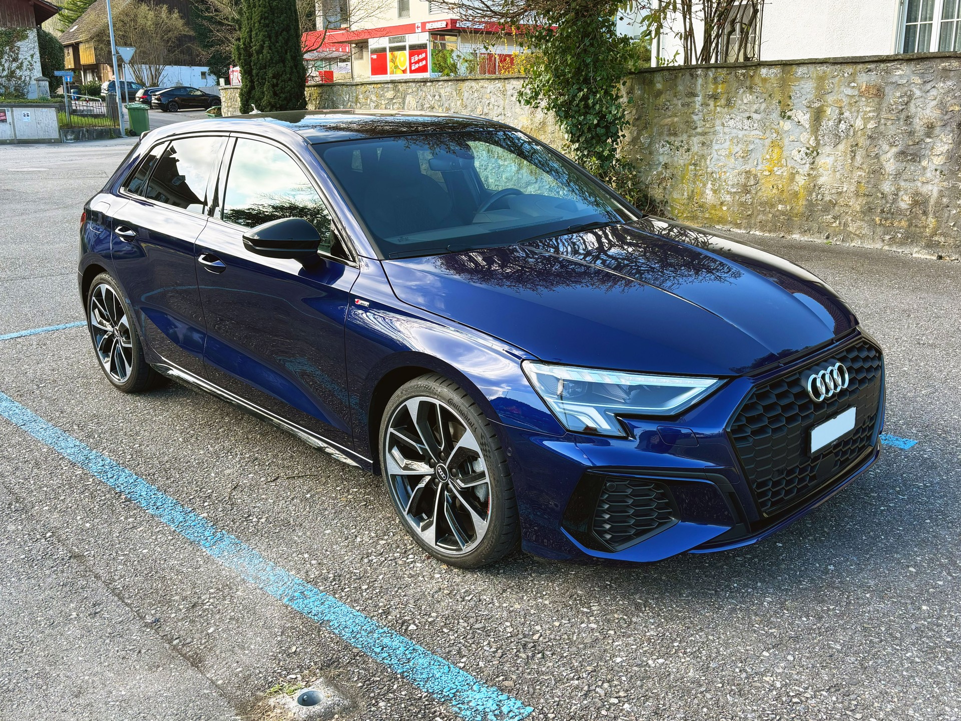 AUDI 1.5 35 TFSI S Line Attraction S-Tronic