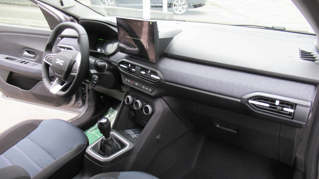 DACIA Sandero 1.0 TCe 100 Journey-image-11