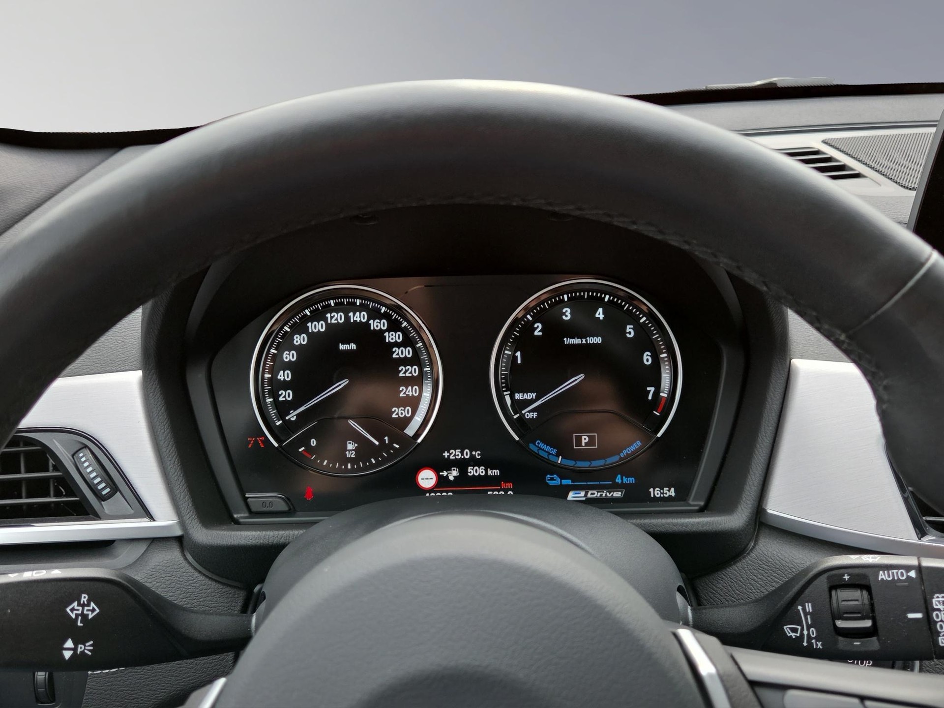 BMW X1 25e xDrive-image-10