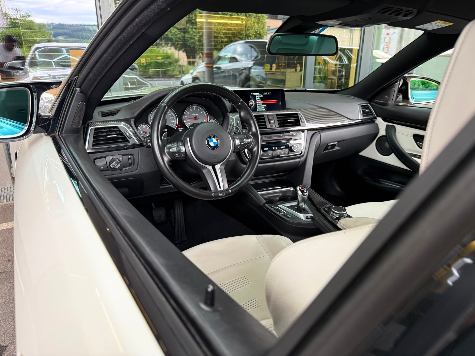 BMW M4 *HUD* *Harman/ Kardon* *Original Zustand* Coupé DKG-image-27