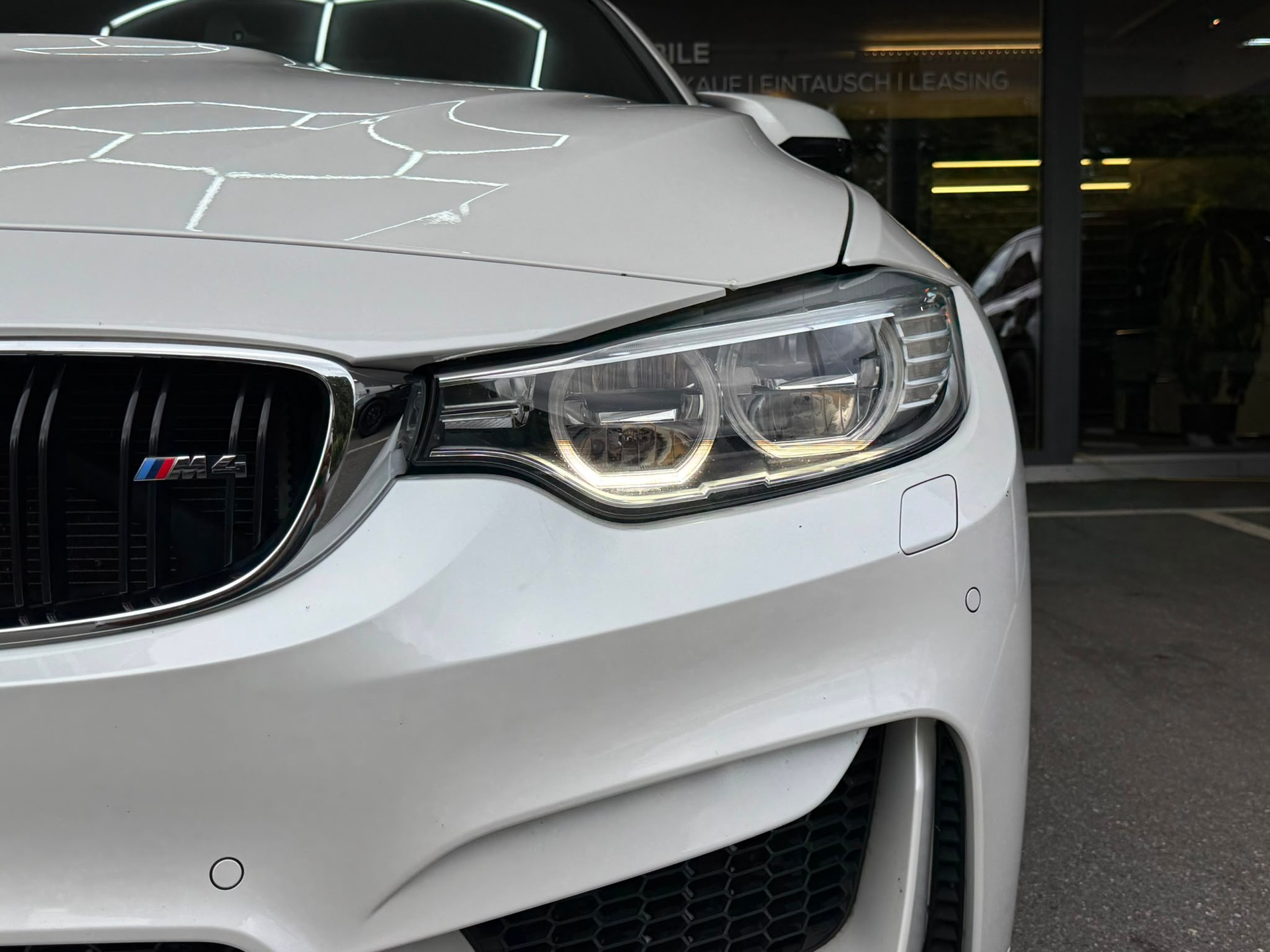 BMW M4 *HUD* *Harman/ Kardon* *Original Zustand* Coupé DKG-showroom-element-2
