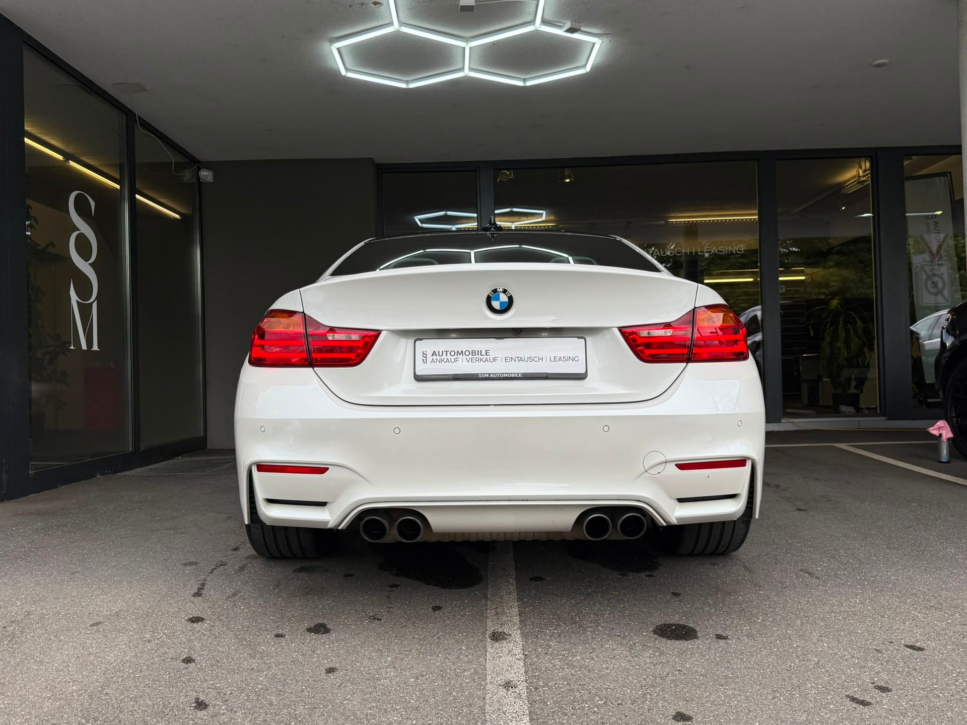 BMW M4 *HUD* *Harman/ Kardon* *Original Zustand* Coupé DKG-image-9