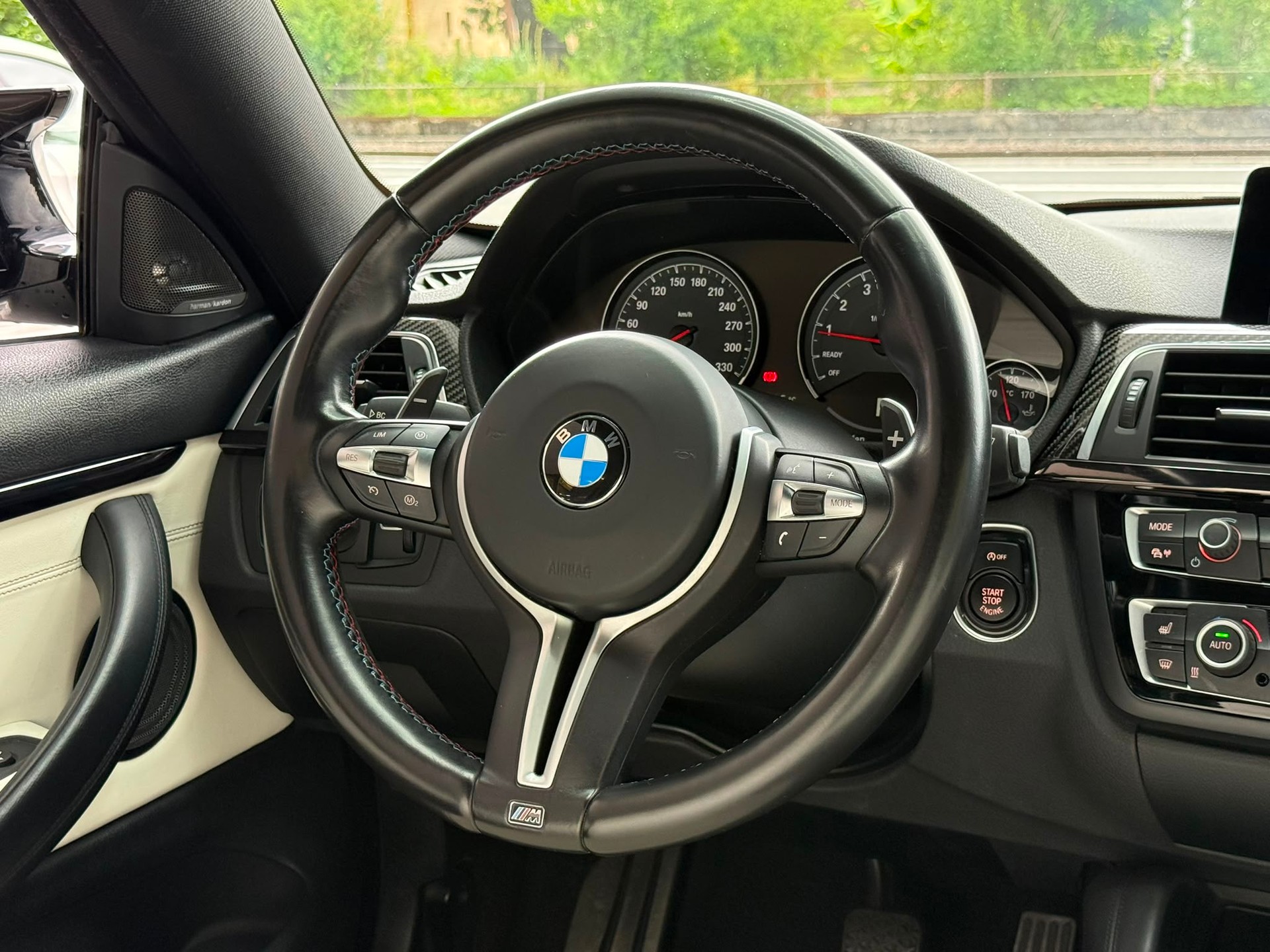 BMW M4 *HUD* *Harman/ Kardon* *Original Zustand* Coupé DKG-image-22