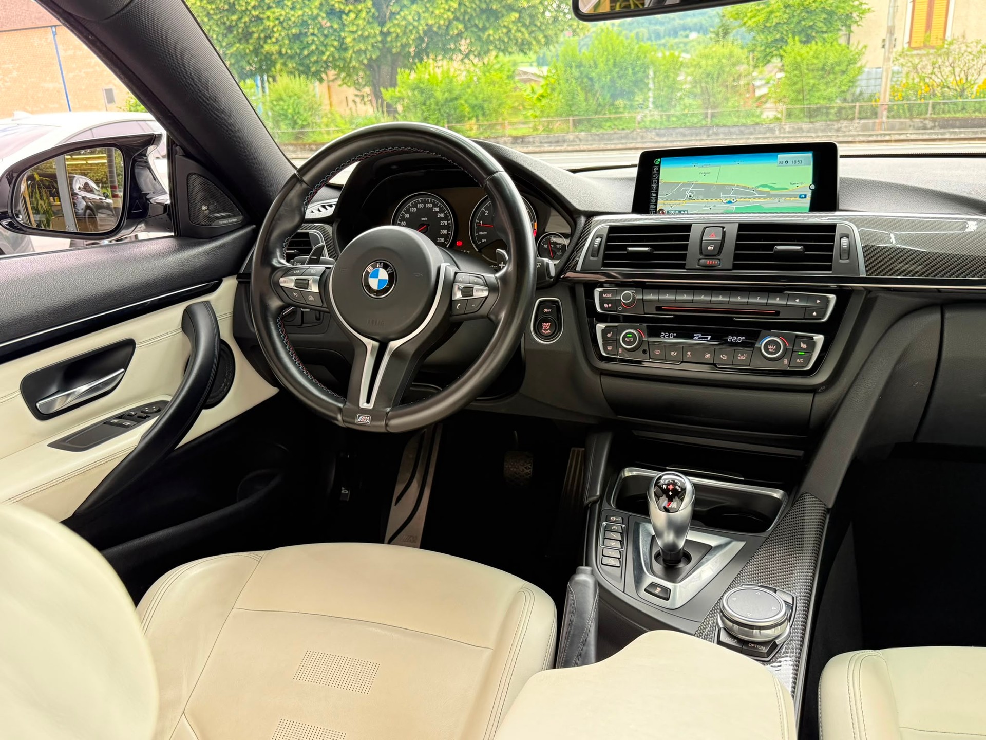 BMW M4 *HUD* *Harman/ Kardon* *Original Zustand* Coupé DKG-image-21