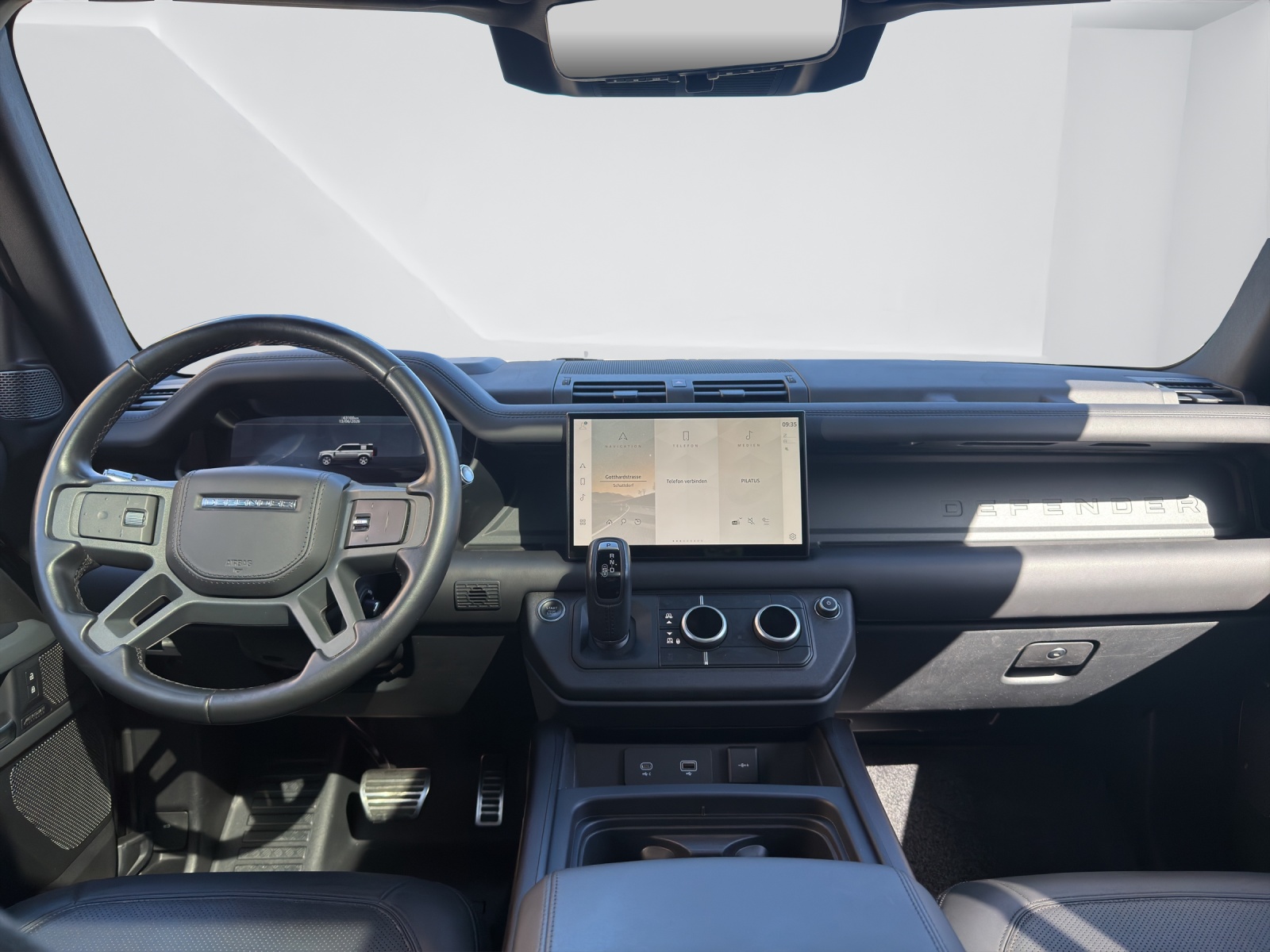 LAND ROVER Defender 110 3.0 D I6 300 X-image-15