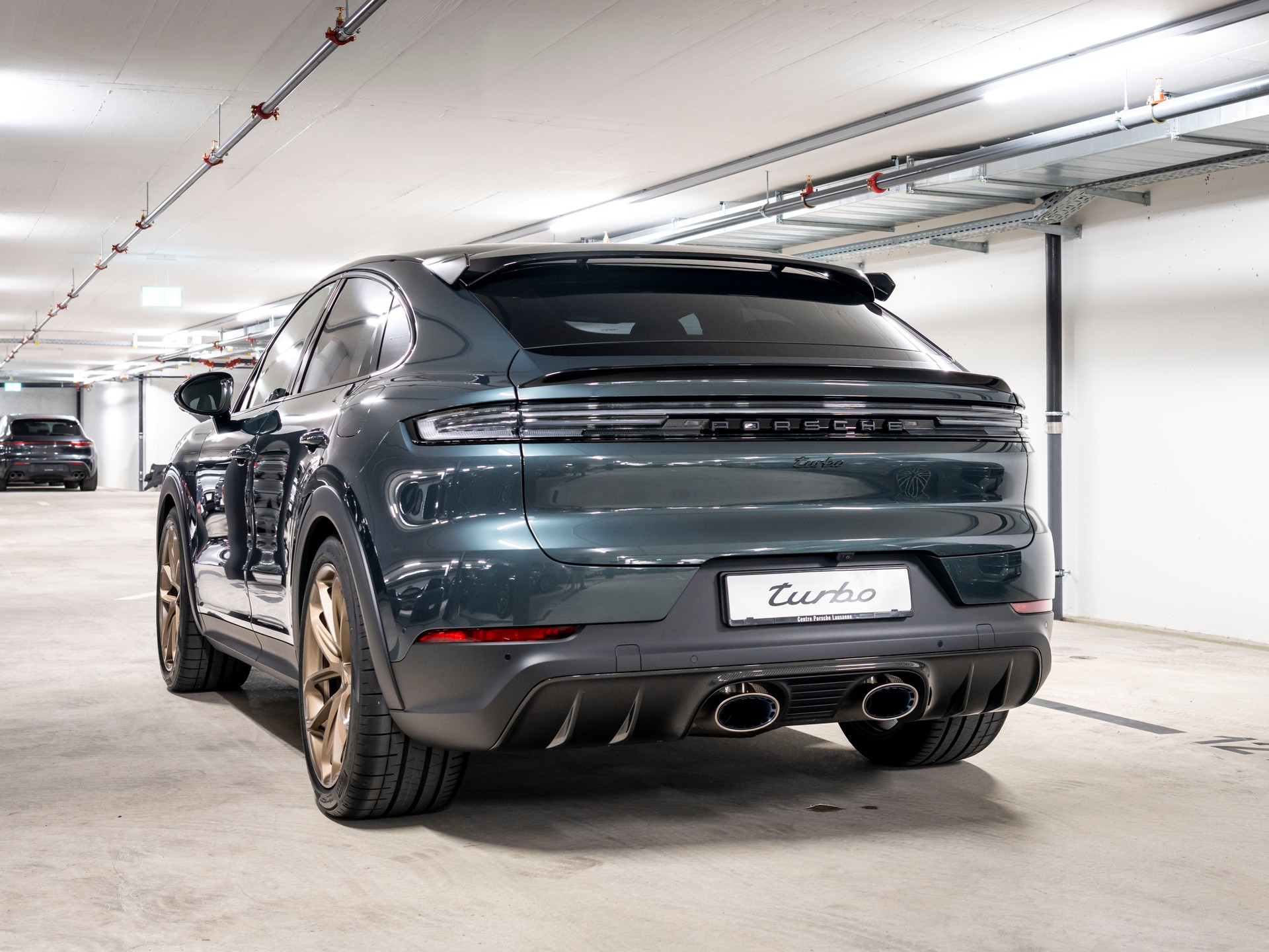 PORSCHE Cayenne Coupé Turbo E-Hybrid GT Tiptronic-image-2