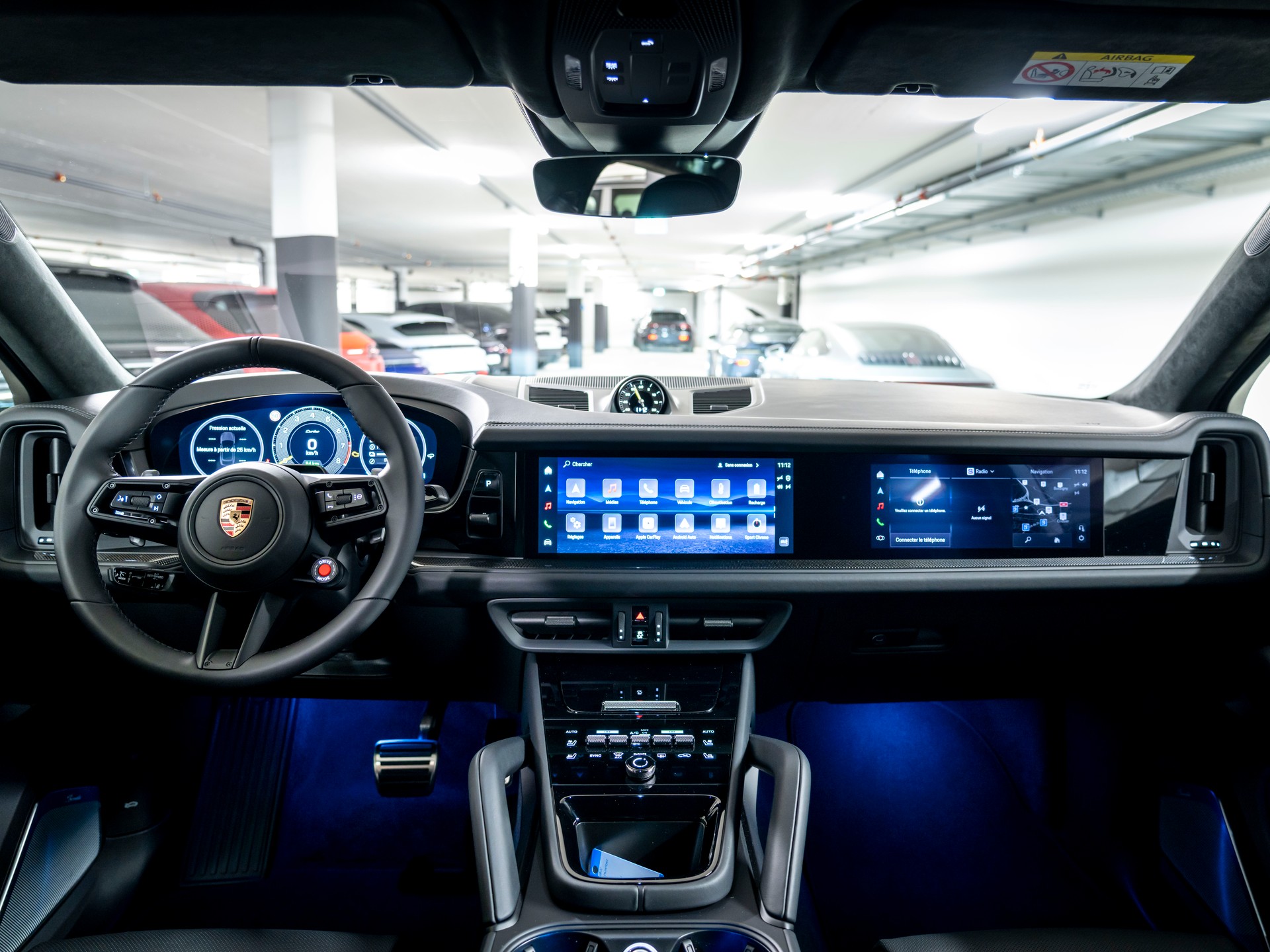 PORSCHE Cayenne Coupé Turbo E-Hybrid GT Tiptronic-image-15