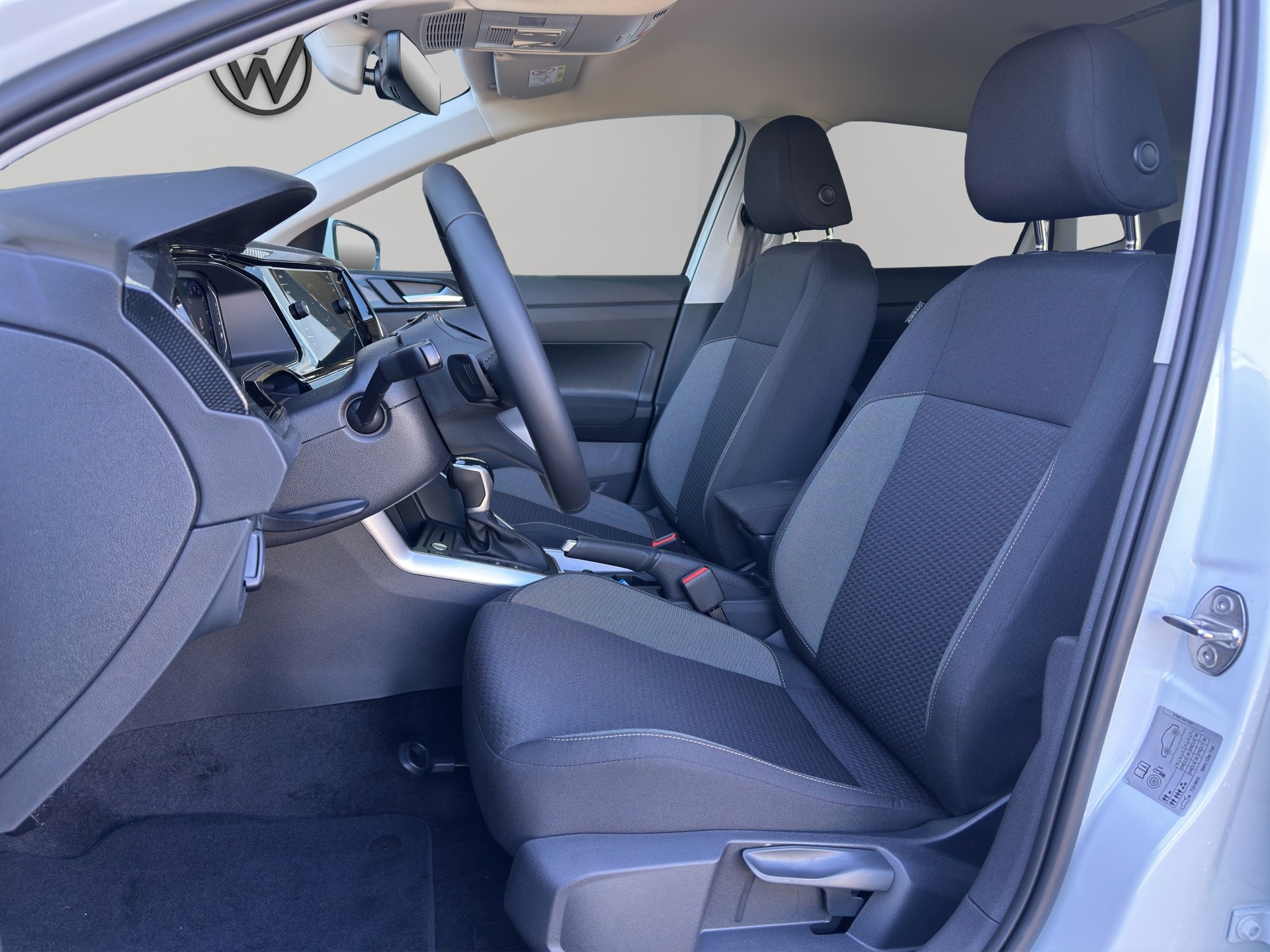 VW Polo 1.0 TSI Life DSG-image-8