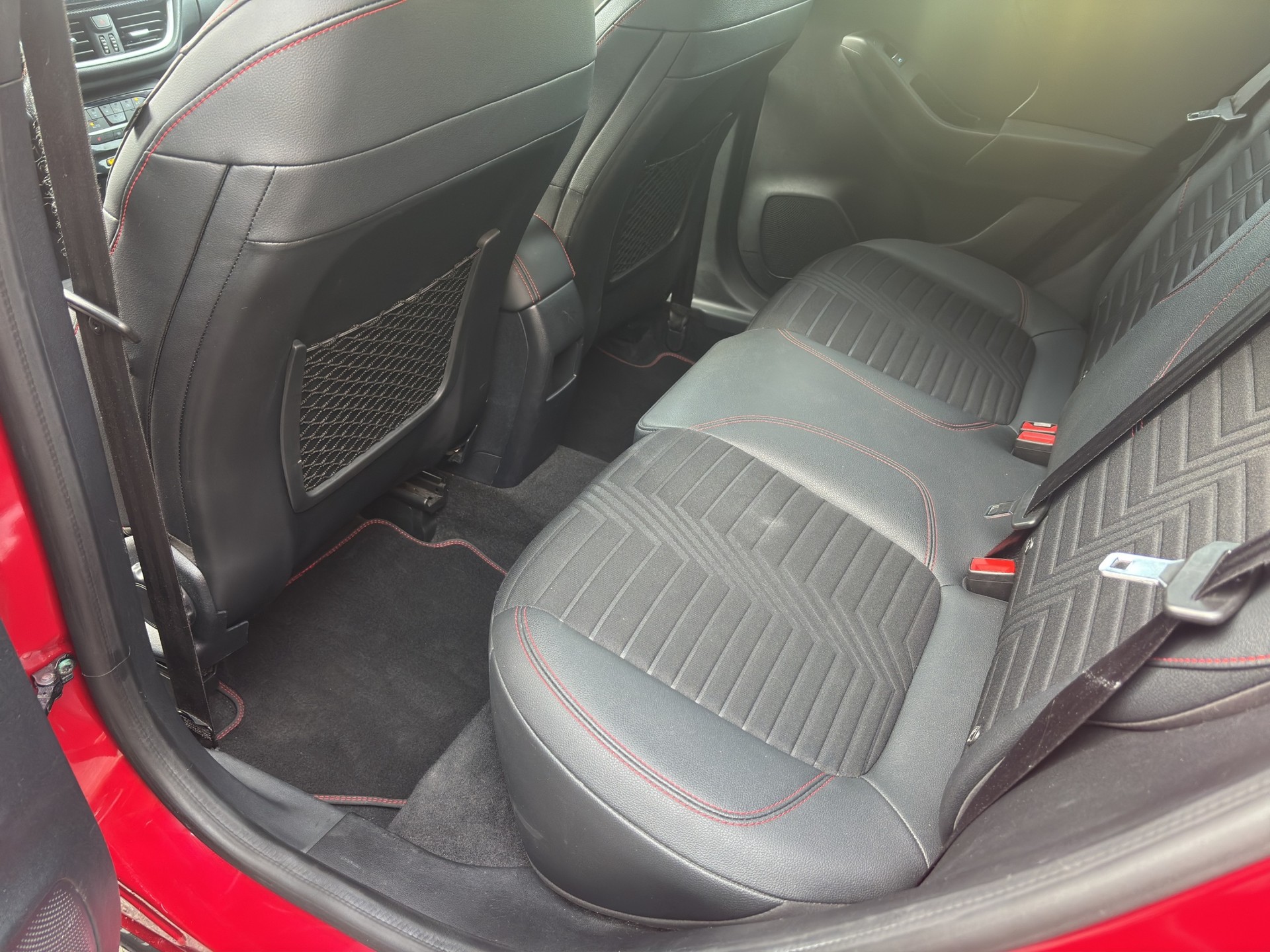 FORD Puma 1.0 MHEV ST-Line X Automat-image-10