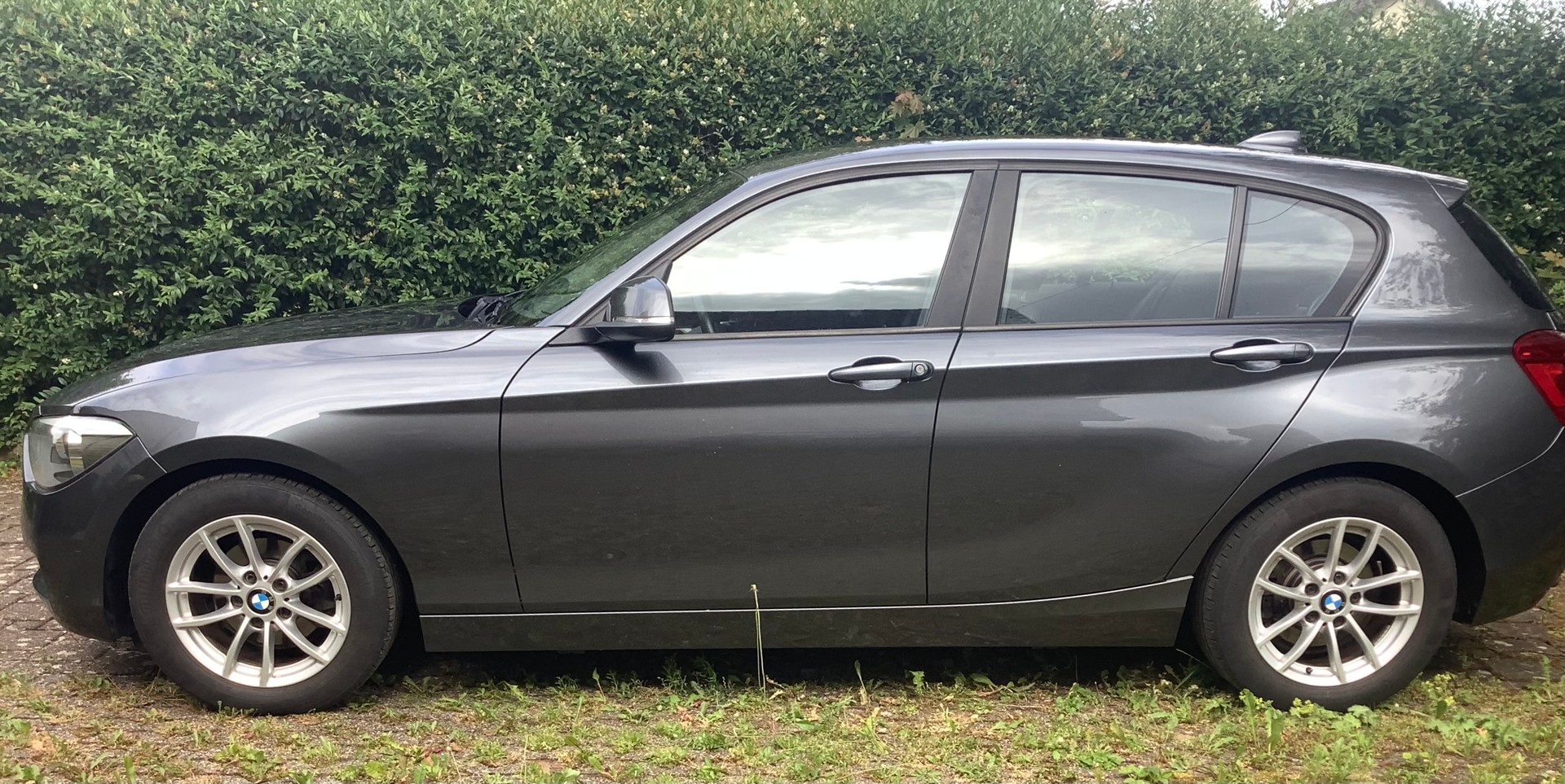 BMW 116i-image-2