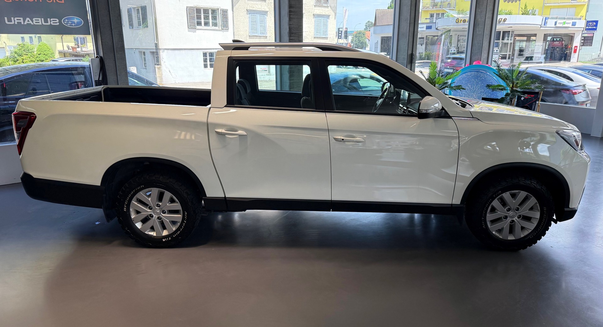 KGM-SsangYong Grand Musso 2.2 Quartz 4WD A-image-3